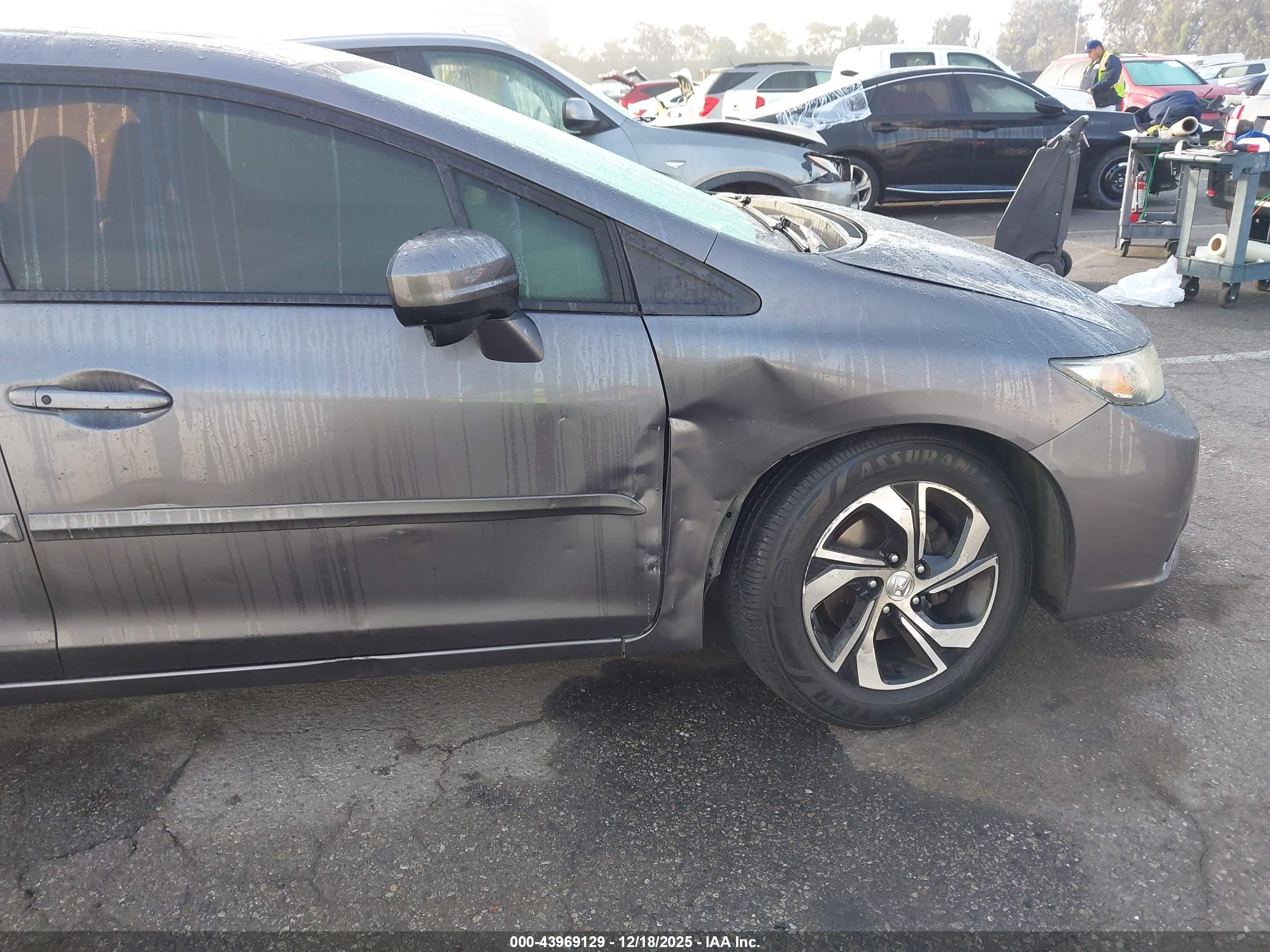 HONDA CIVIC image 6