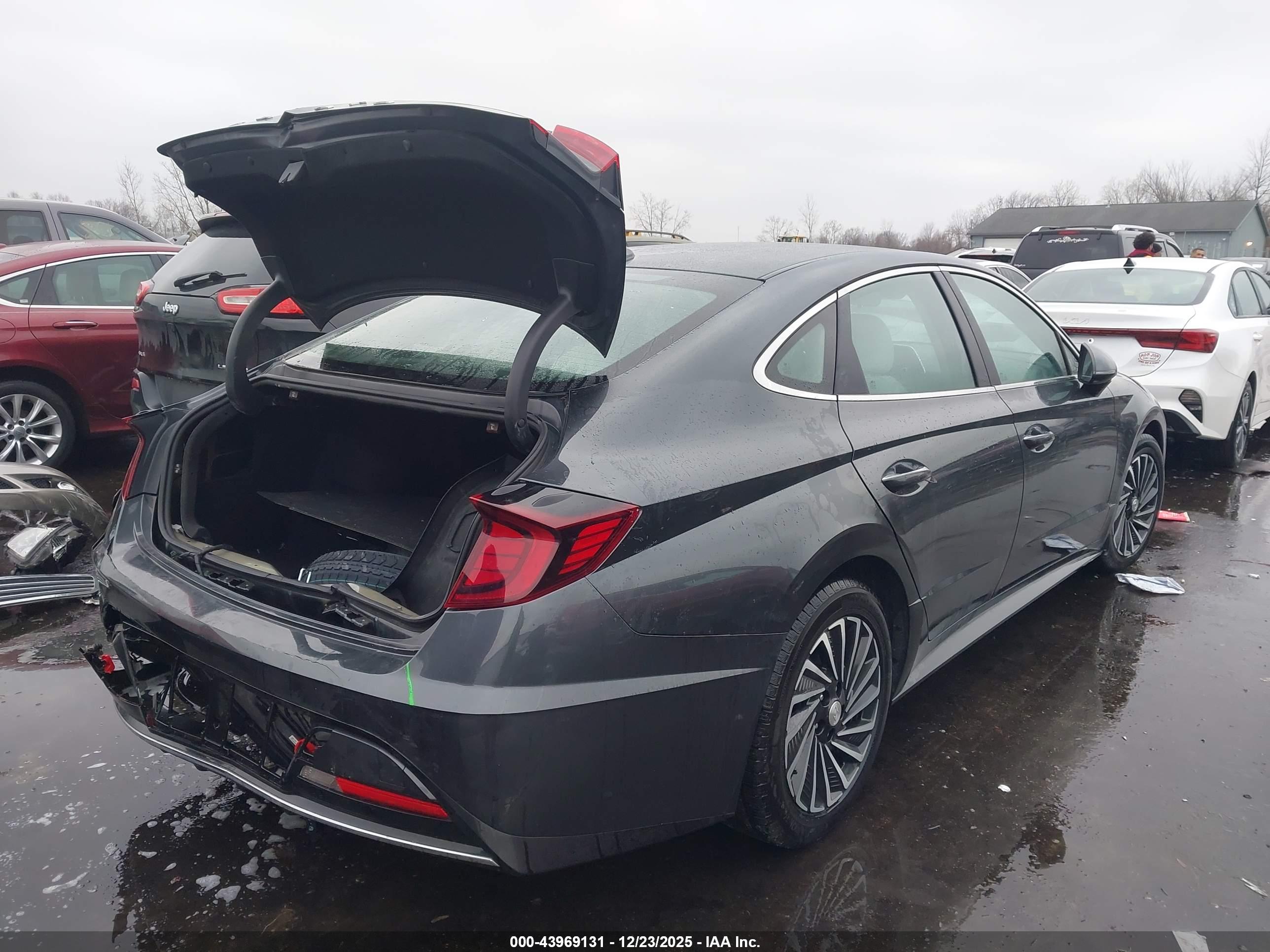 HYUNDAI SONATA image 4