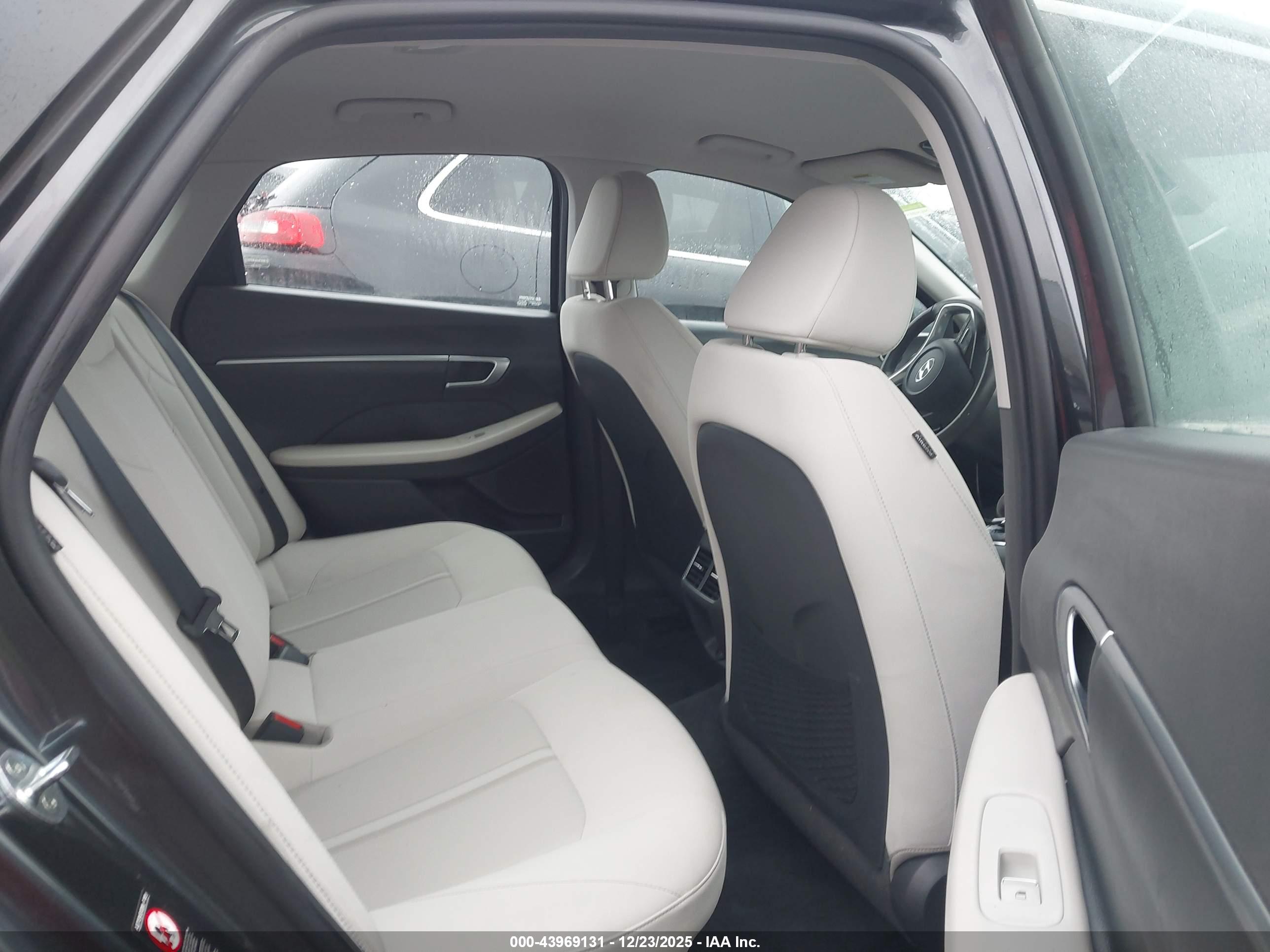 HYUNDAI SONATA image 8