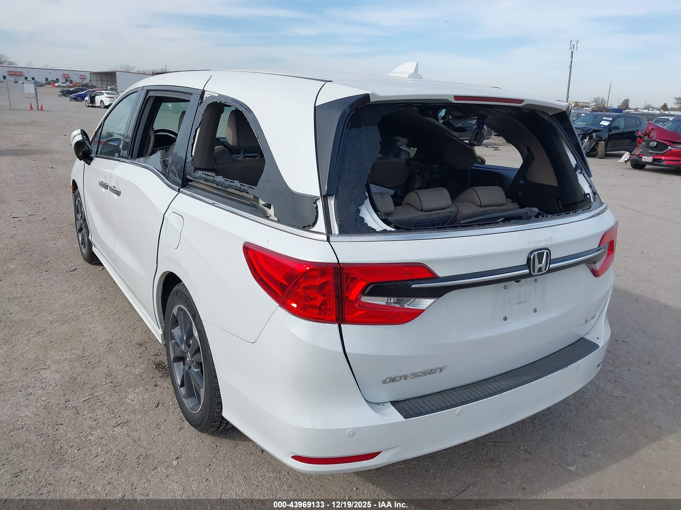HONDA ODYSSEY image 3