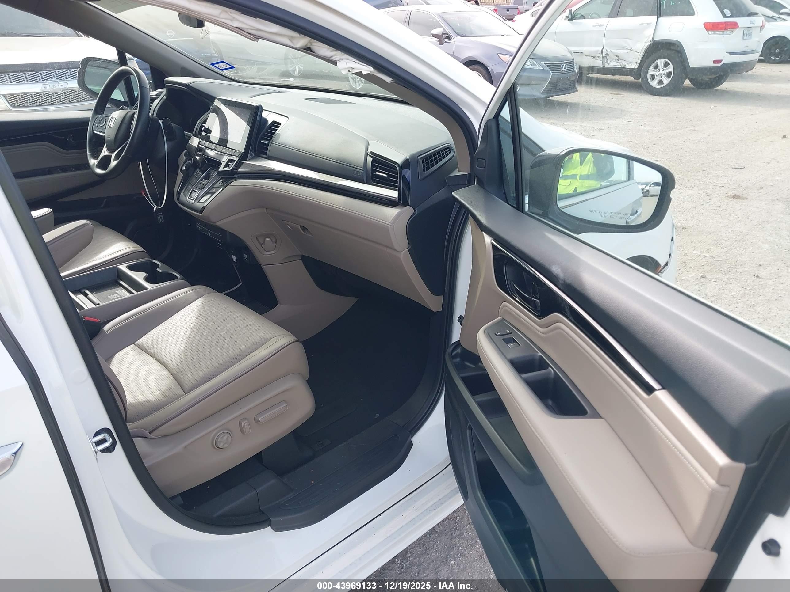 HONDA ODYSSEY image 5