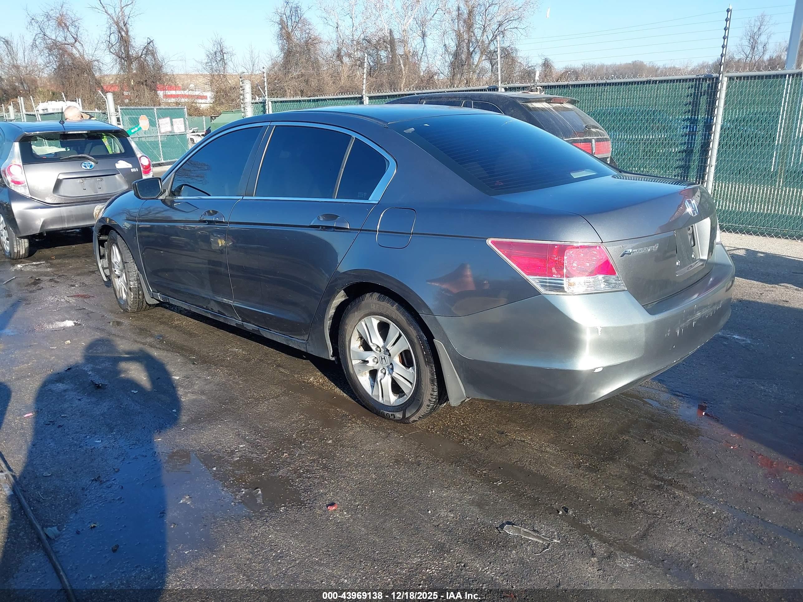 HONDA ACCORD image 3