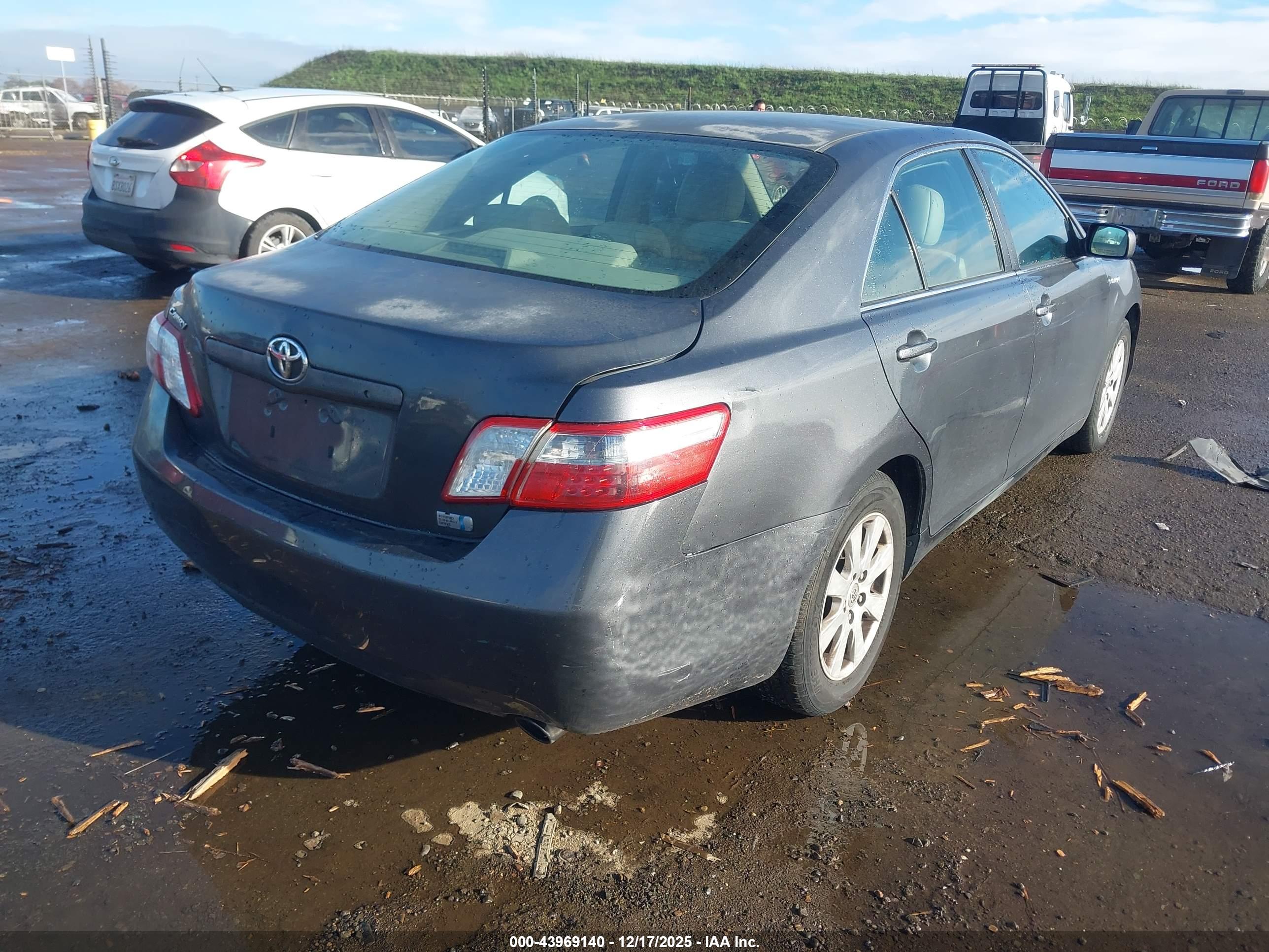 TOYOTA CAMRY image 4