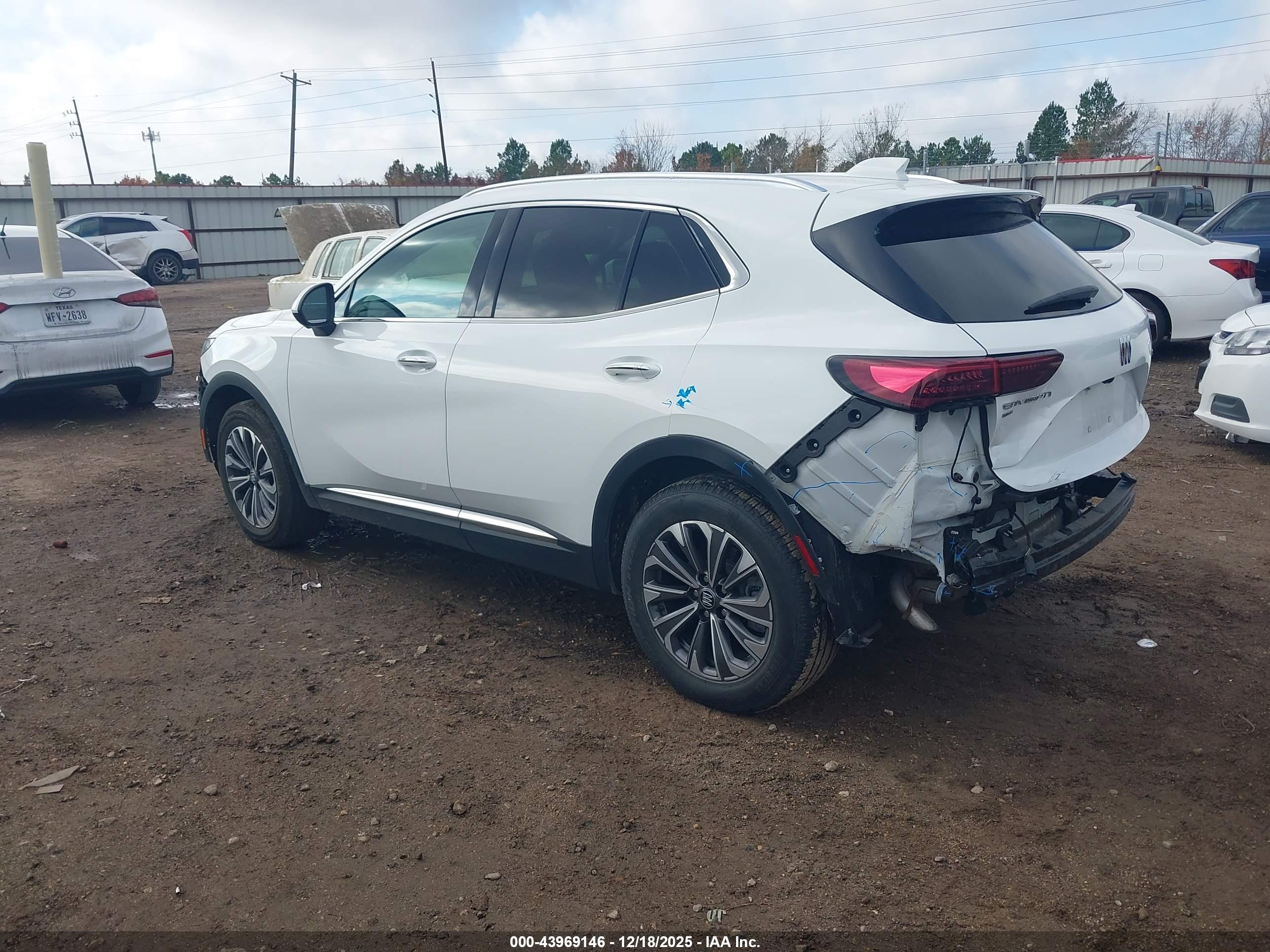 BUICK ENVISION image 3