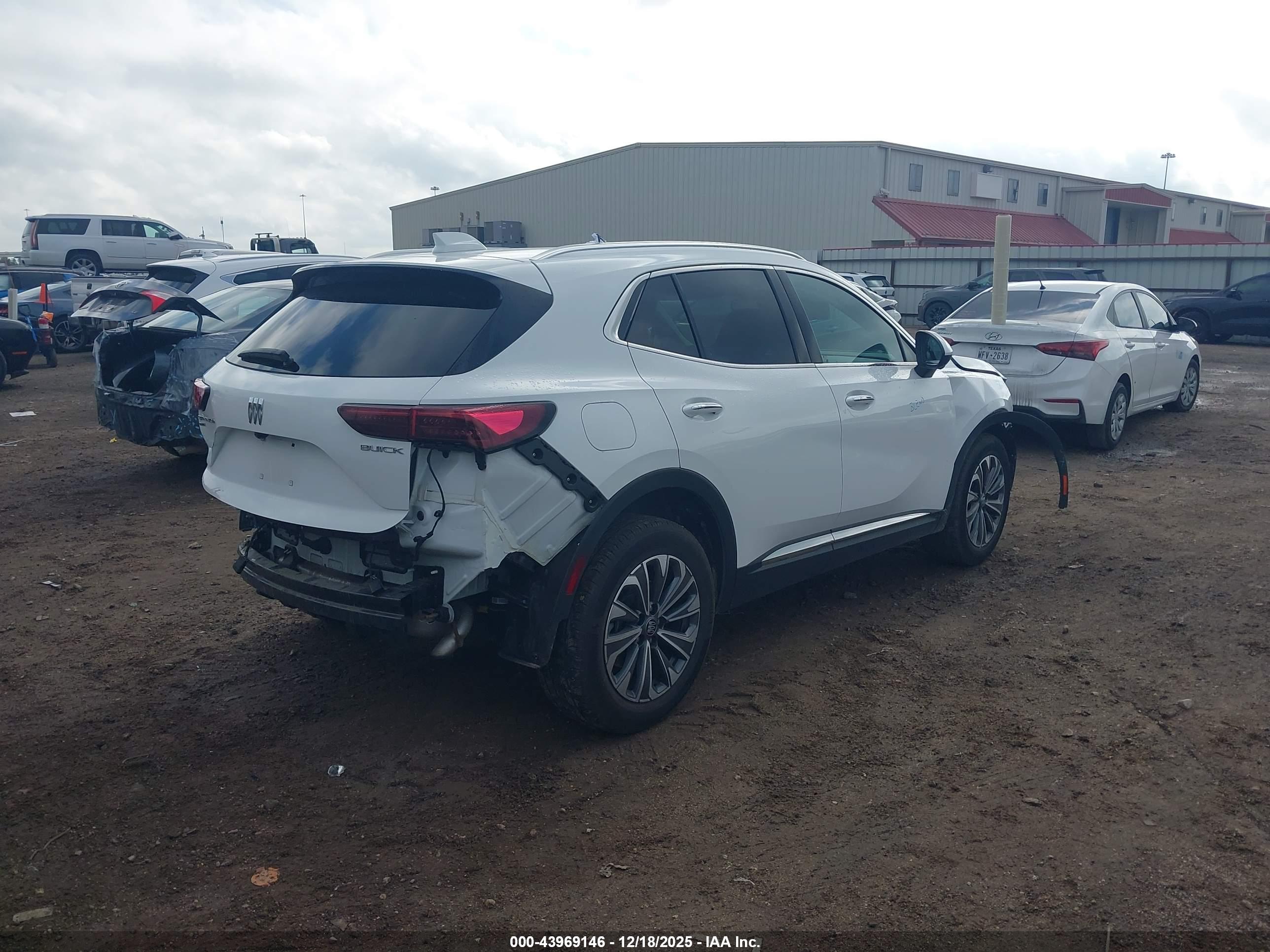 BUICK ENVISION image 4
