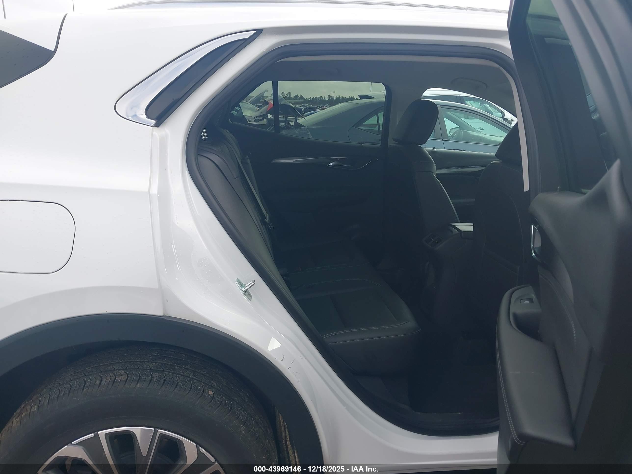 BUICK ENVISION image 8