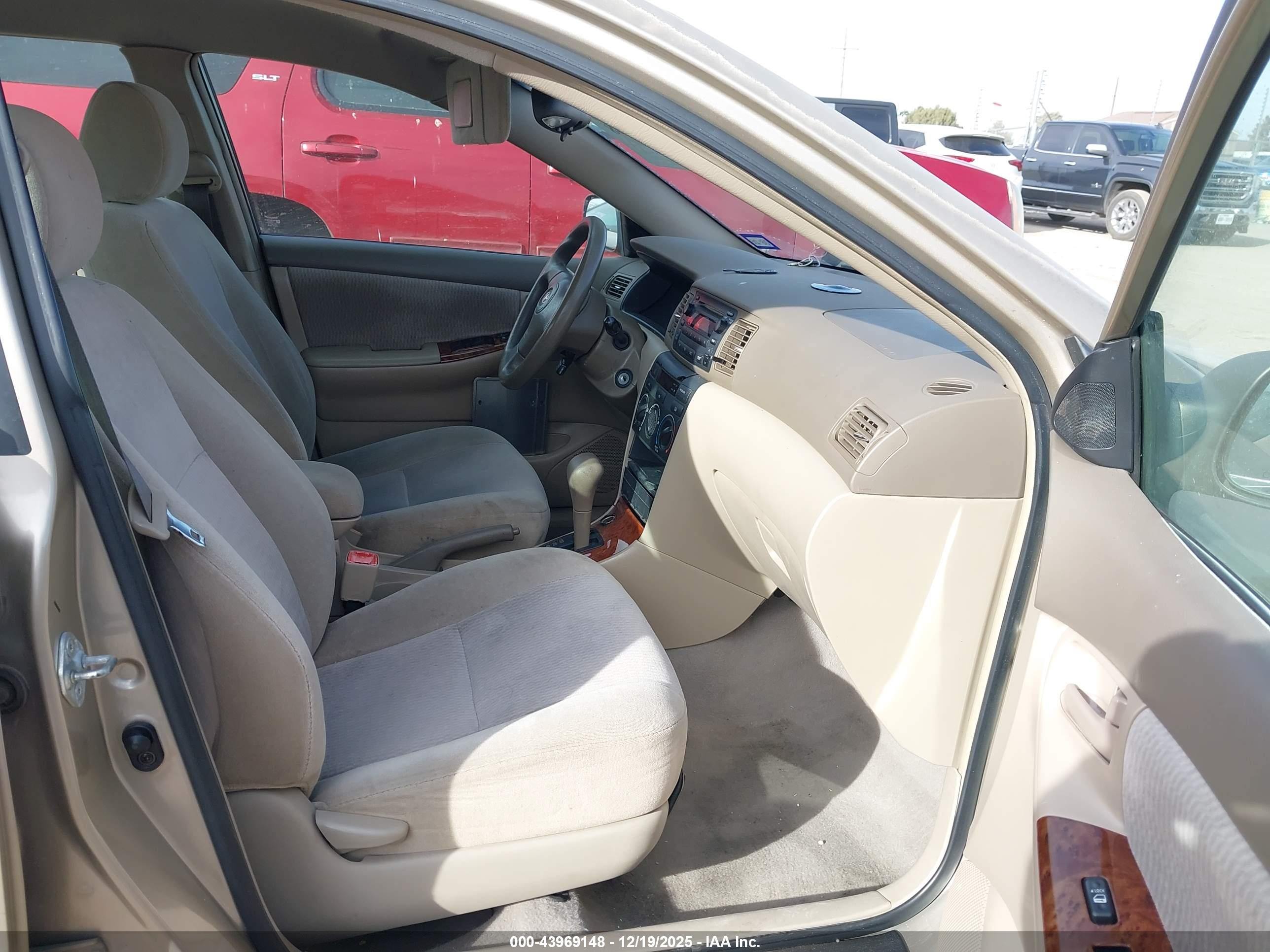 TOYOTA COROLLA image 5