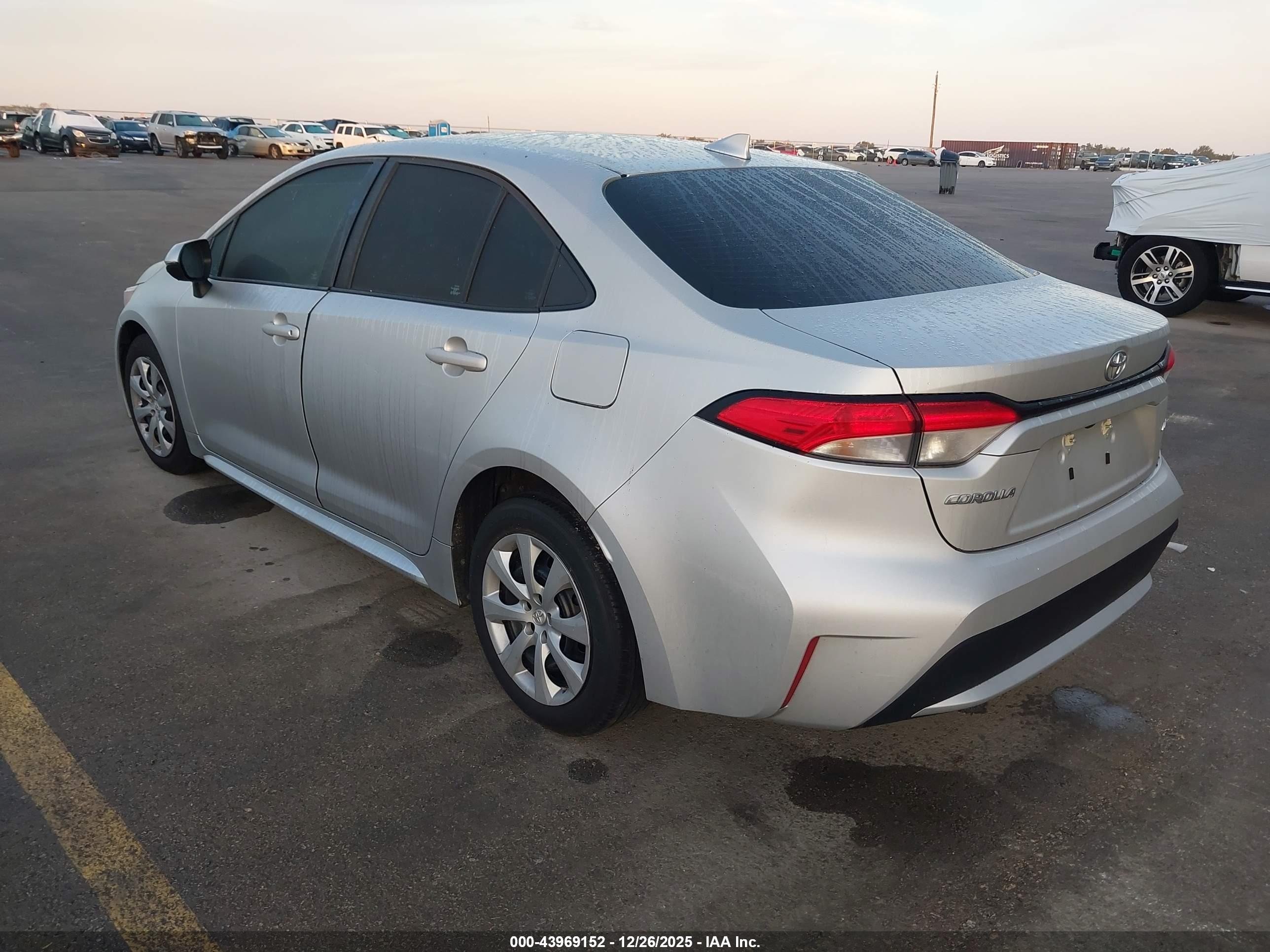 TOYOTA COROLLA image 3