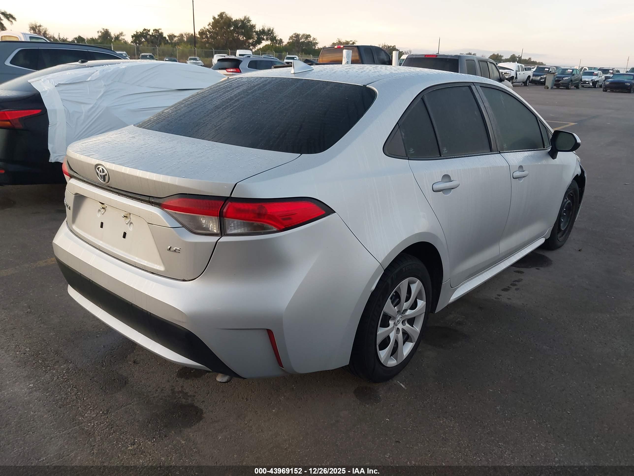 TOYOTA COROLLA image 4