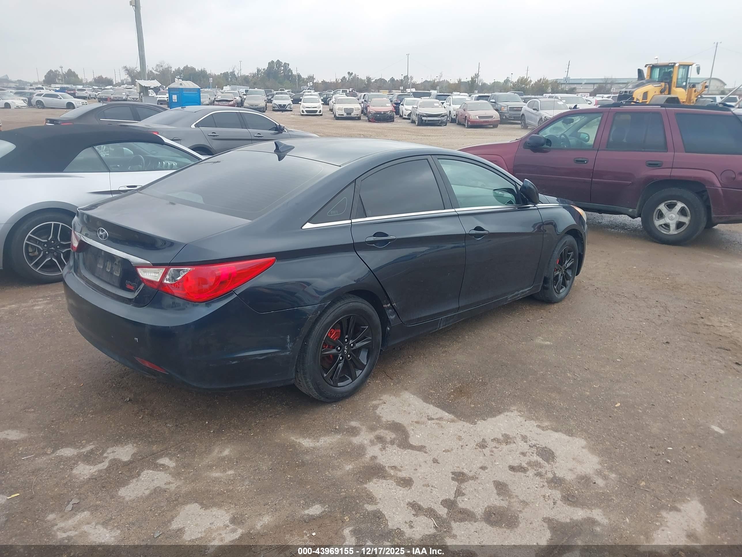 HYUNDAI SONATA image 4
