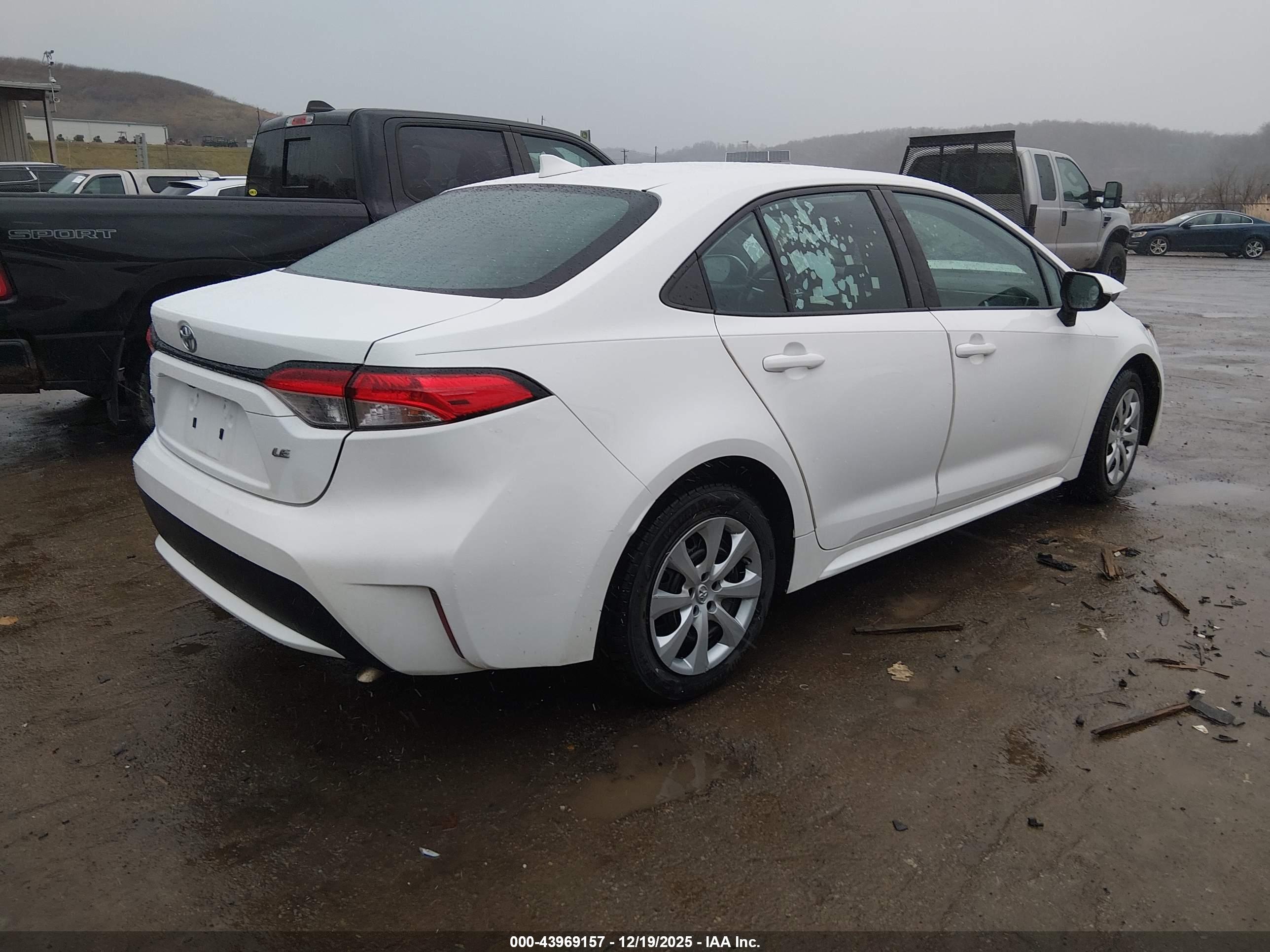 TOYOTA COROLLA image 4