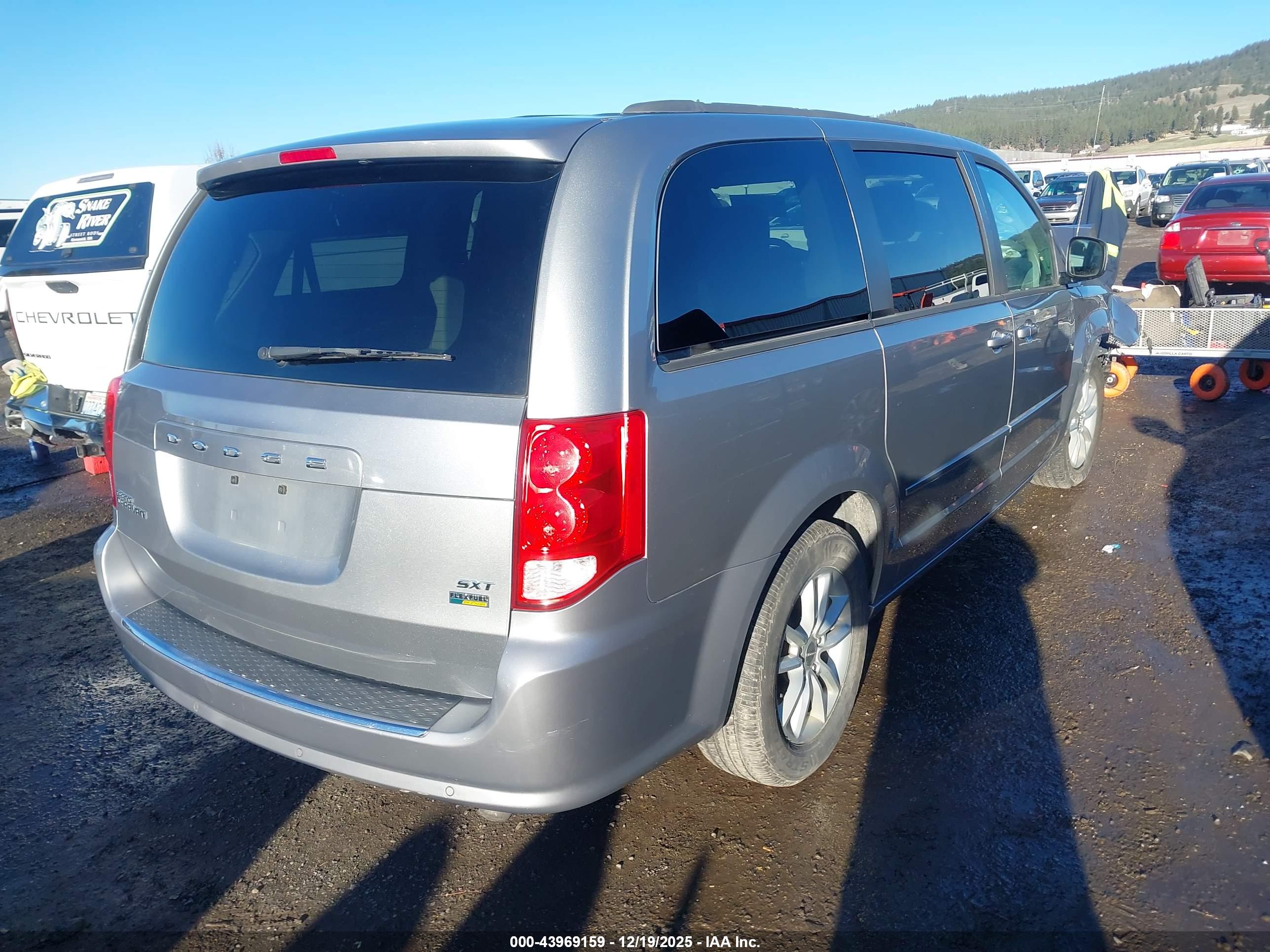 DODGE GRAND image 4