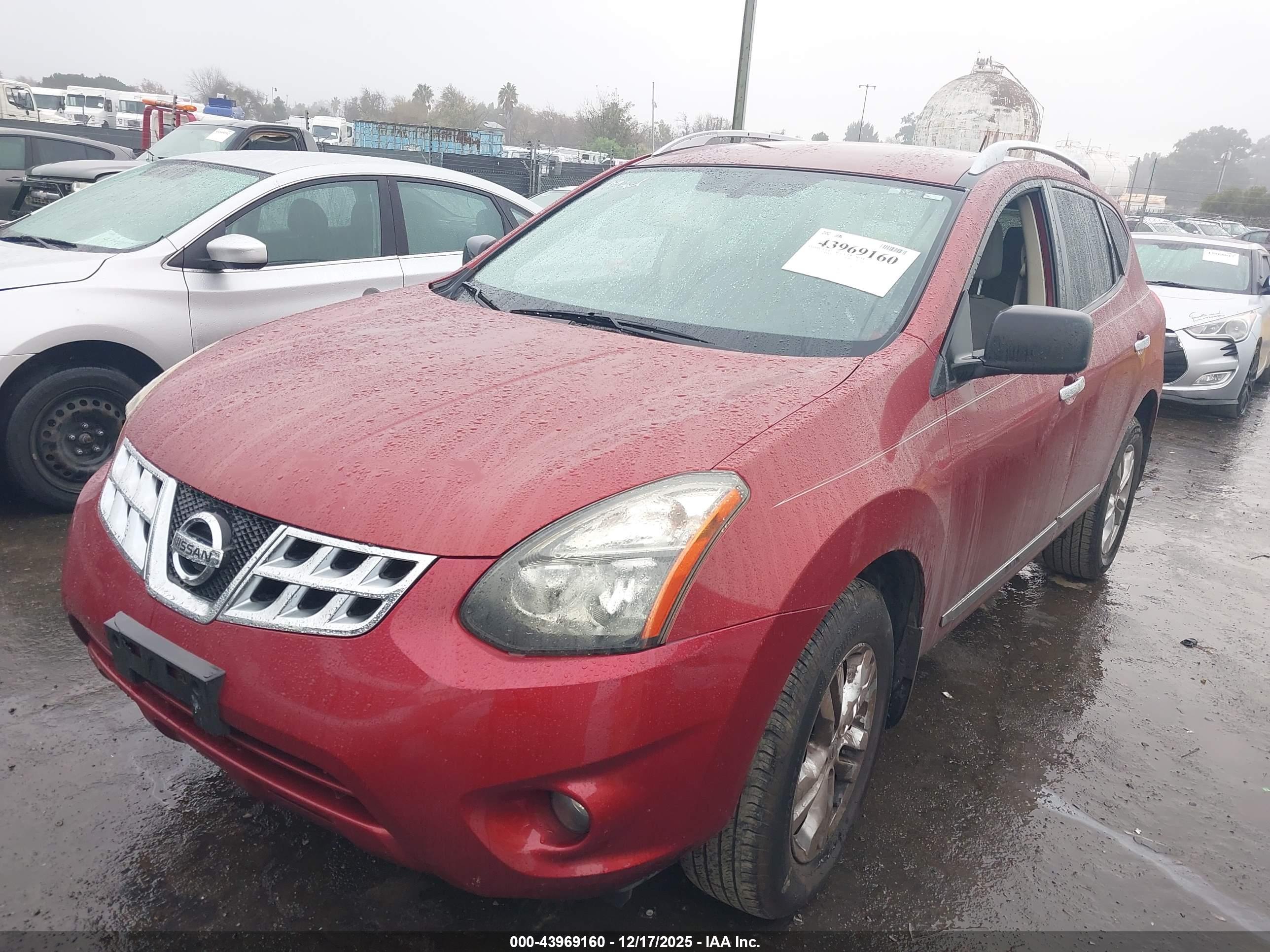 NISSAN ROGUE image 2