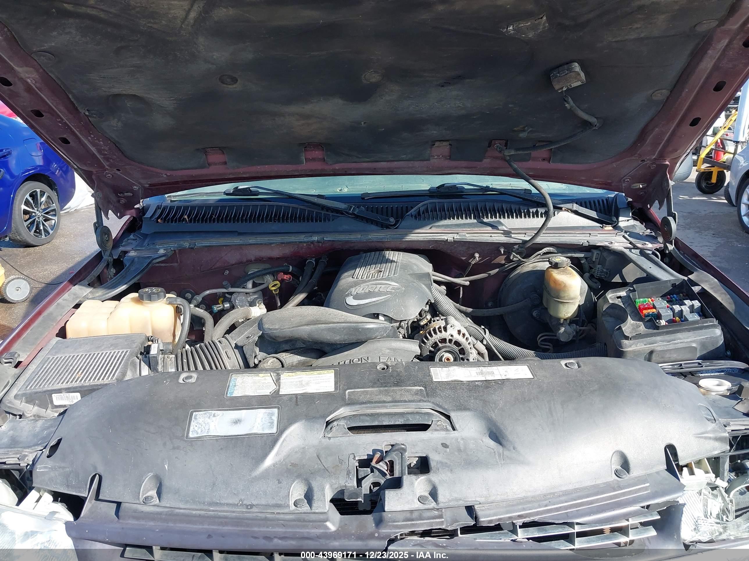 CHEVROLET SILVERADO image 10