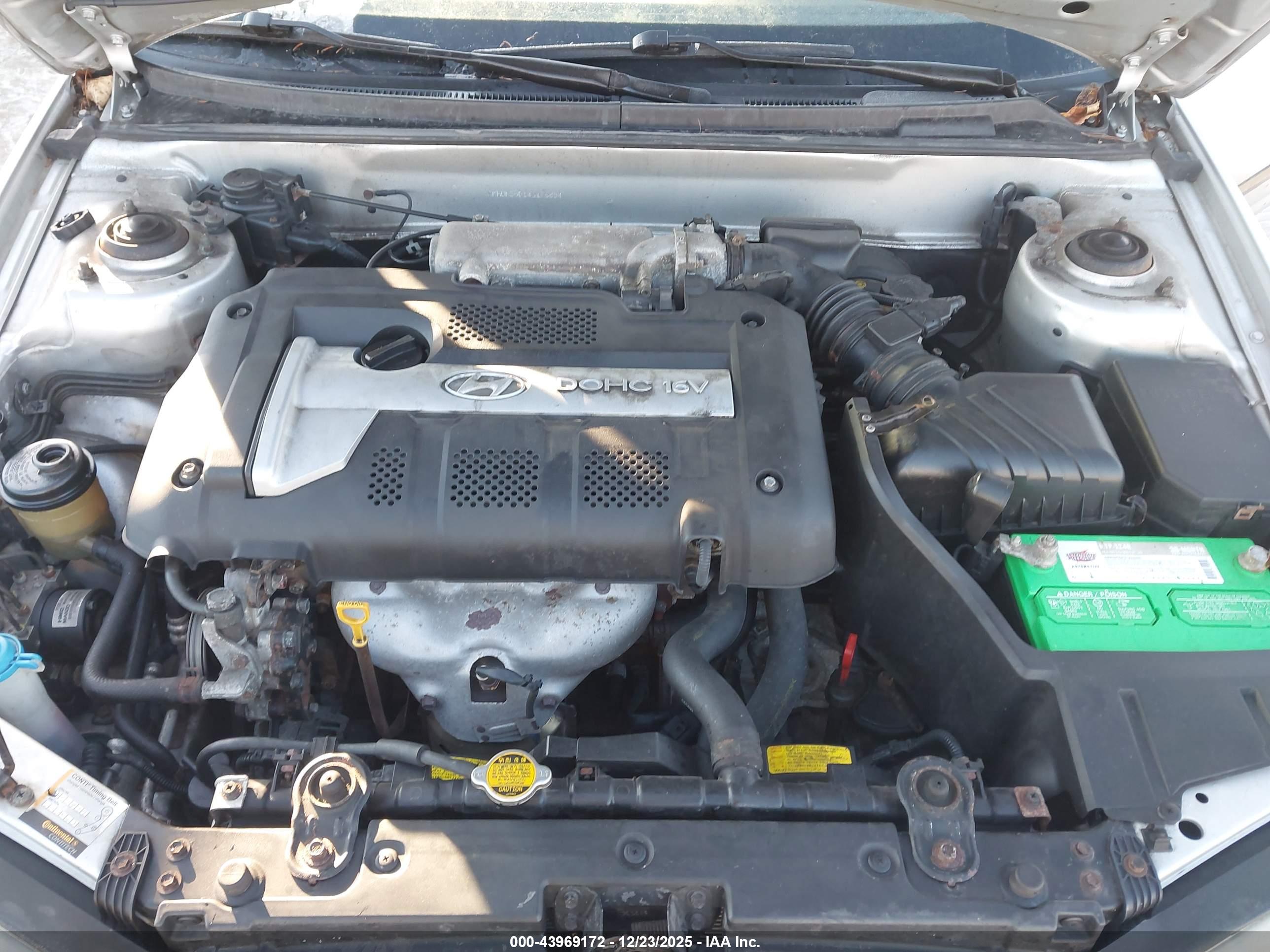 HYUNDAI ELANTRA image 10