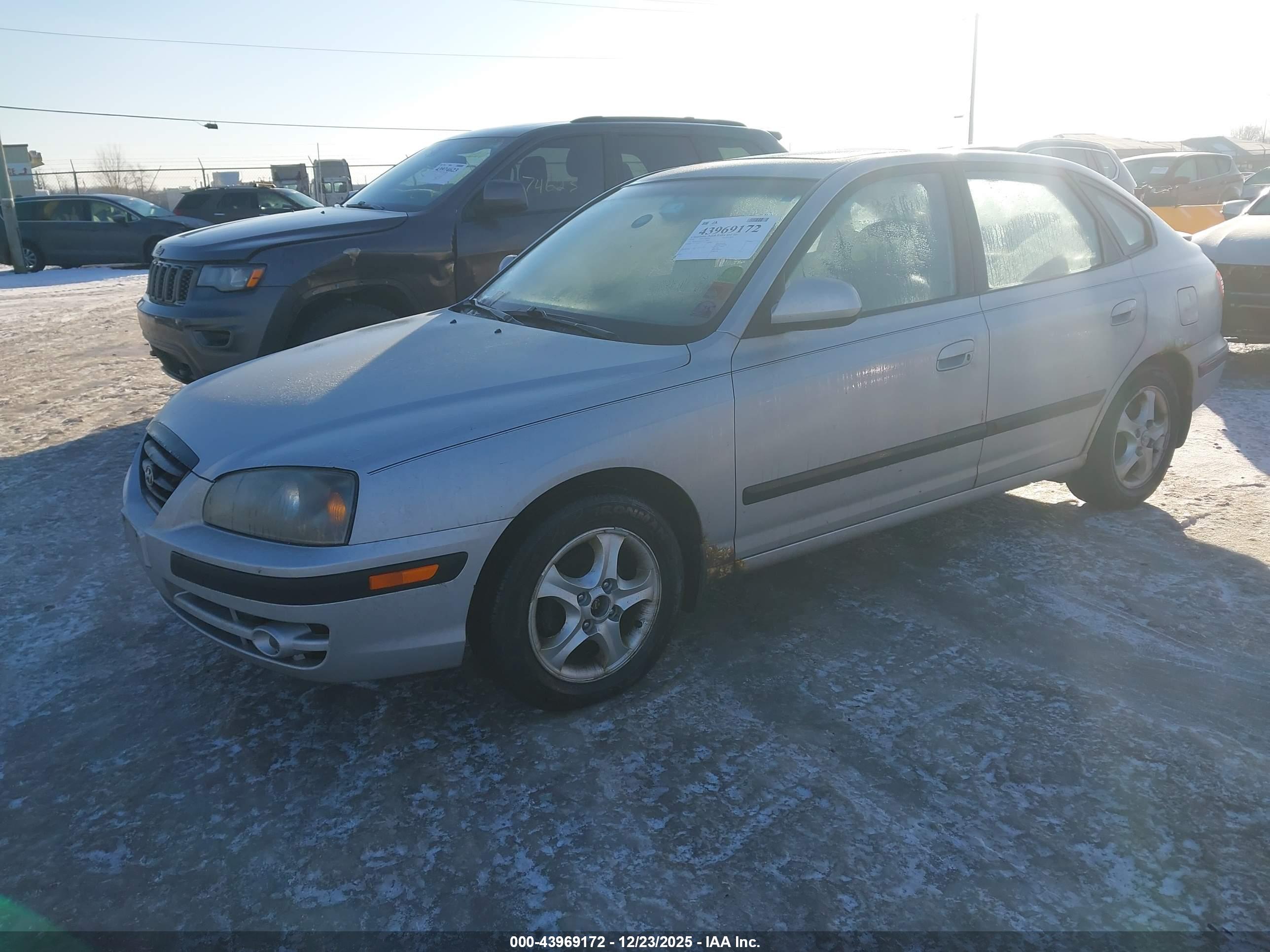 HYUNDAI ELANTRA image 2