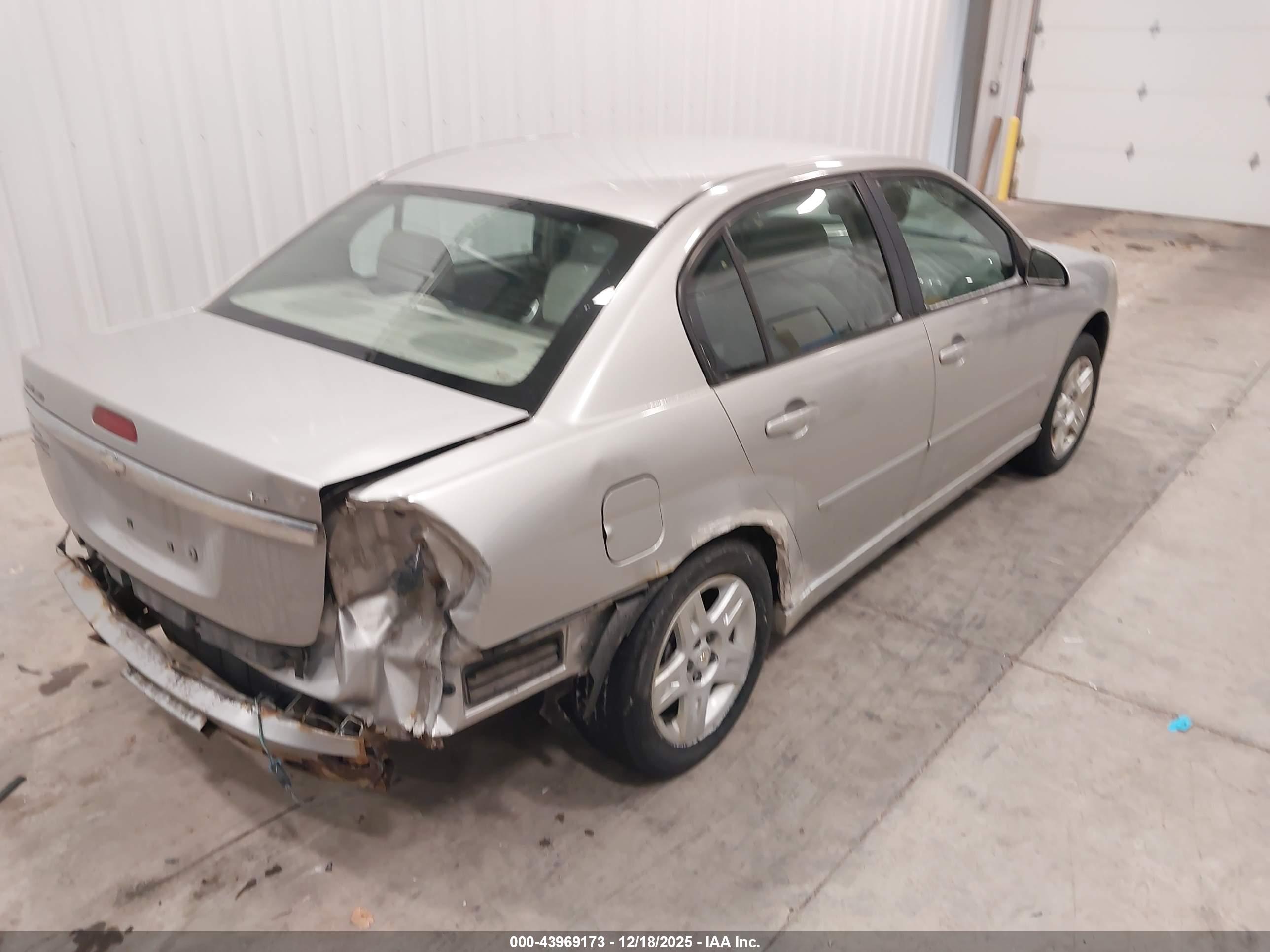CHEVROLET MALIBU image 4