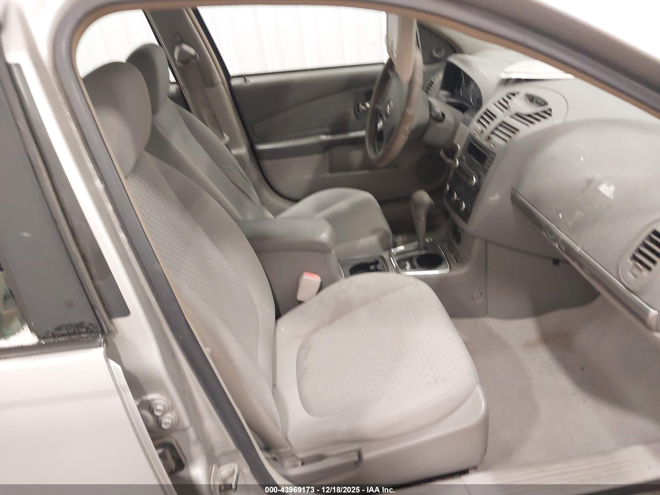 CHEVROLET MALIBU image 5
