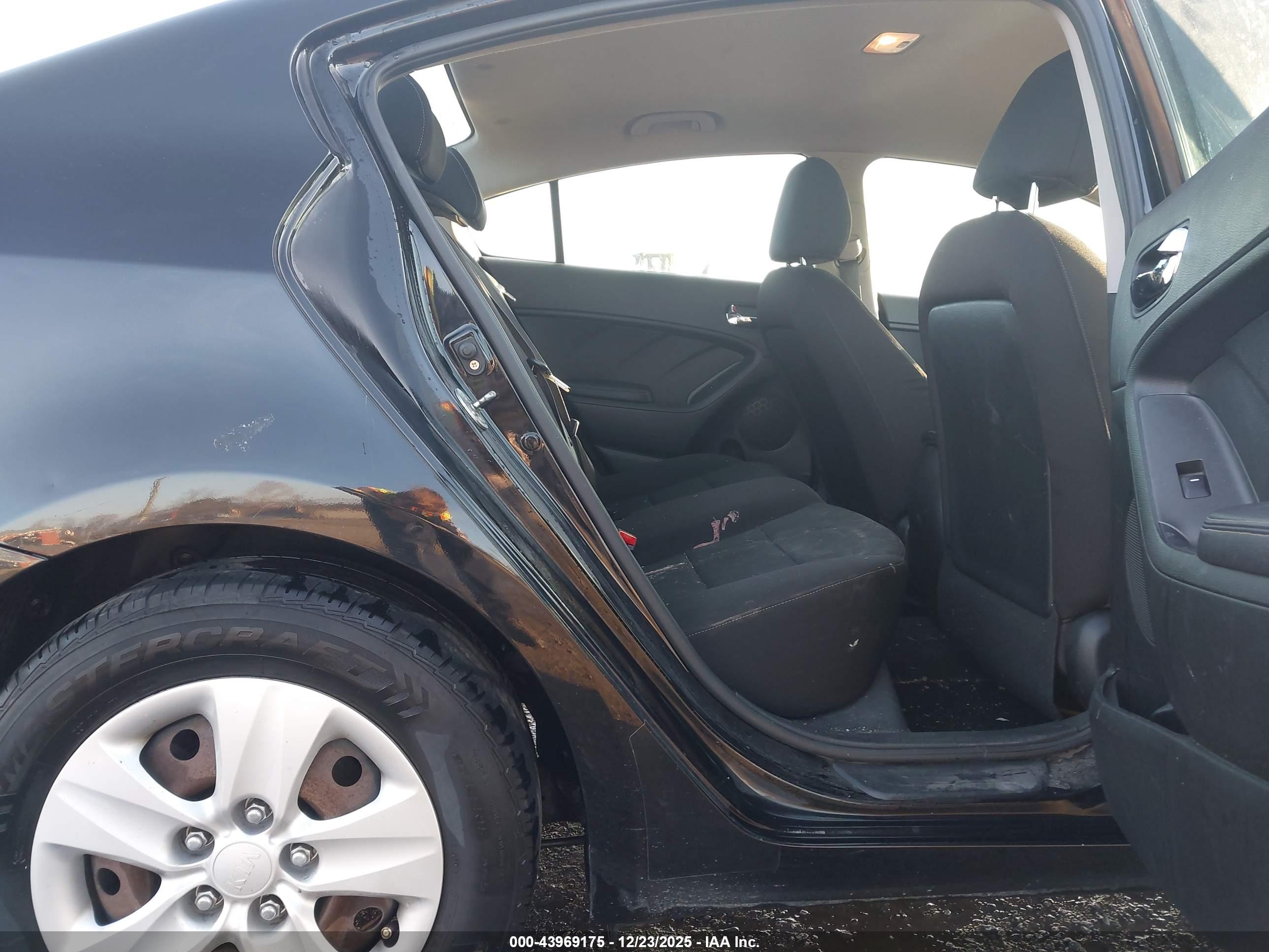 KIA FORTE image 8