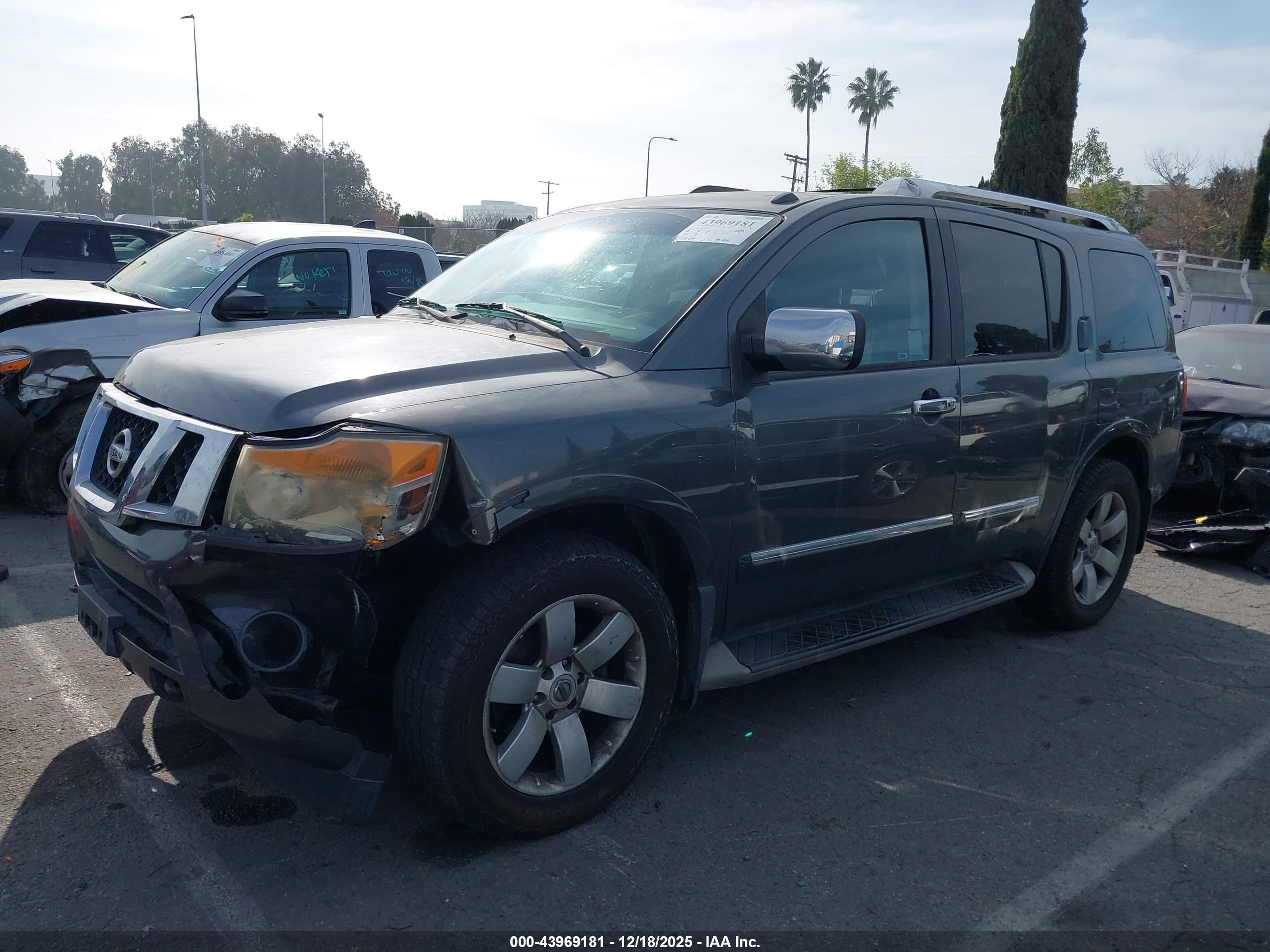 NISSAN ARMADA image 2