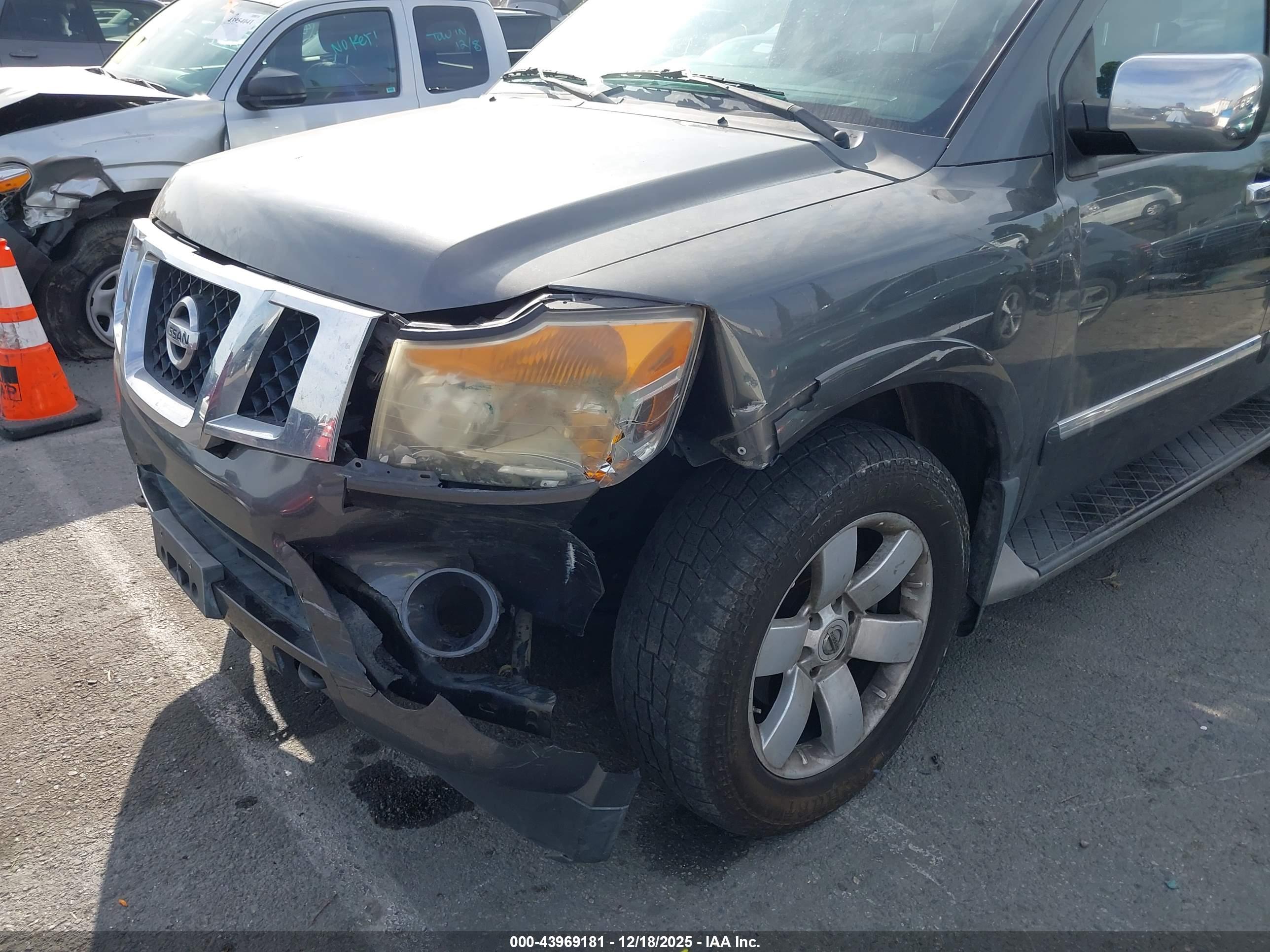 NISSAN ARMADA image 6