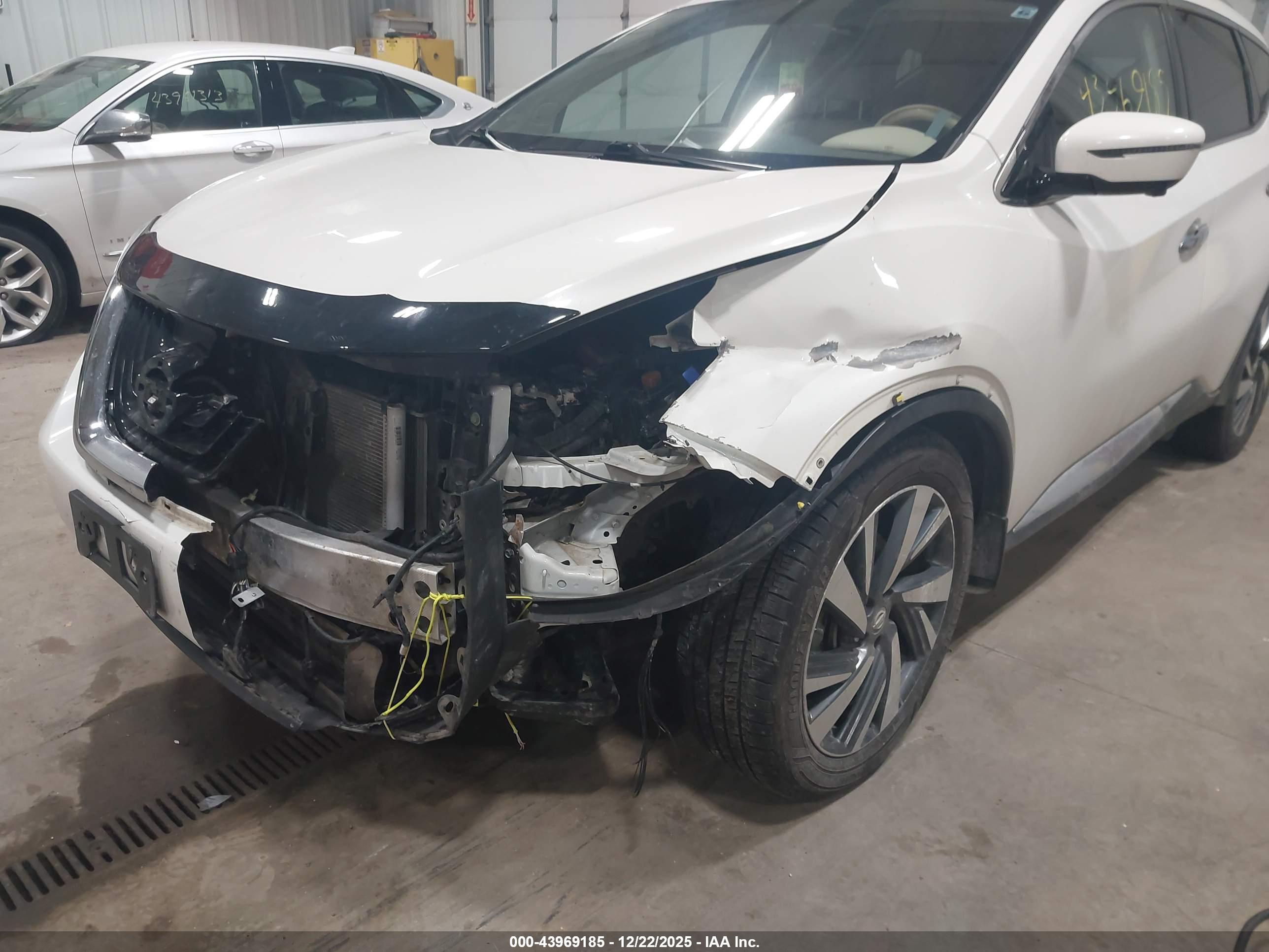 NISSAN MURANO image 6