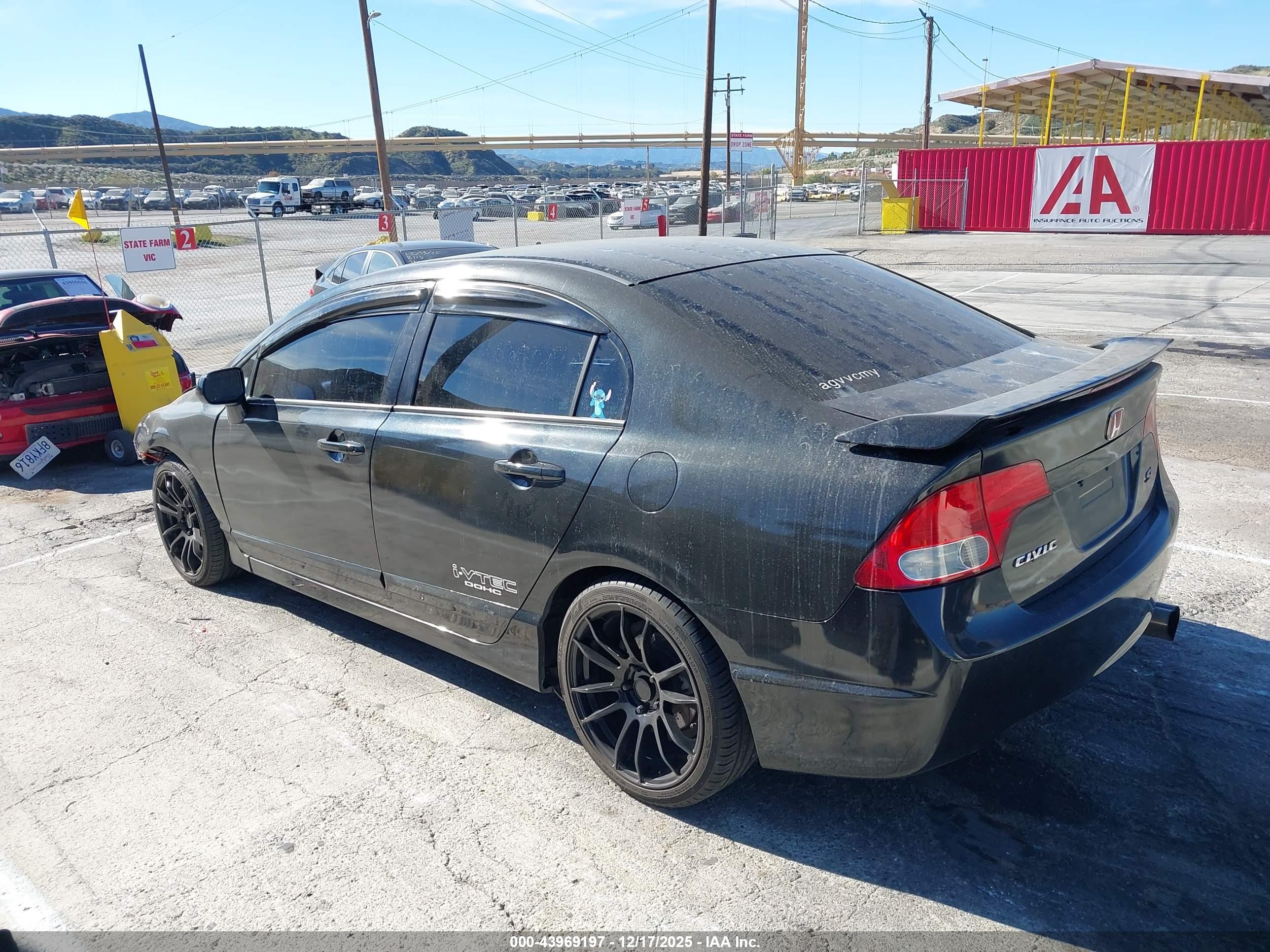 HONDA CIVIC image 3