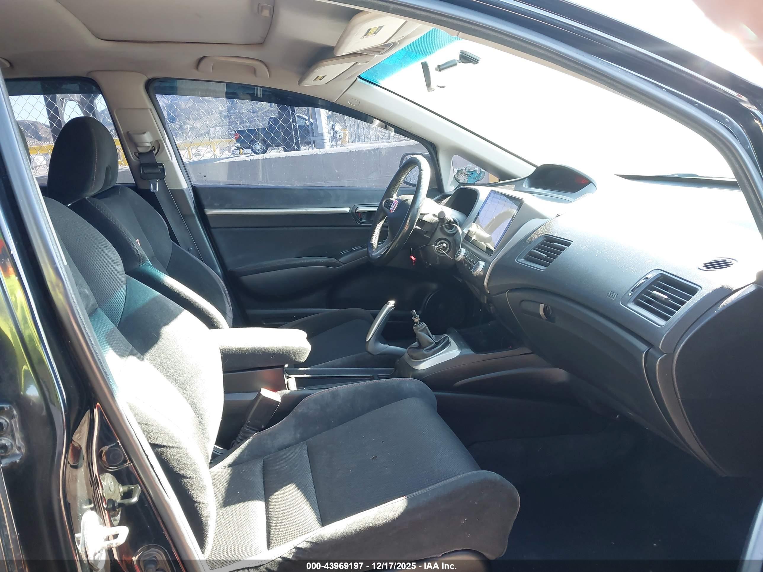 HONDA CIVIC image 5