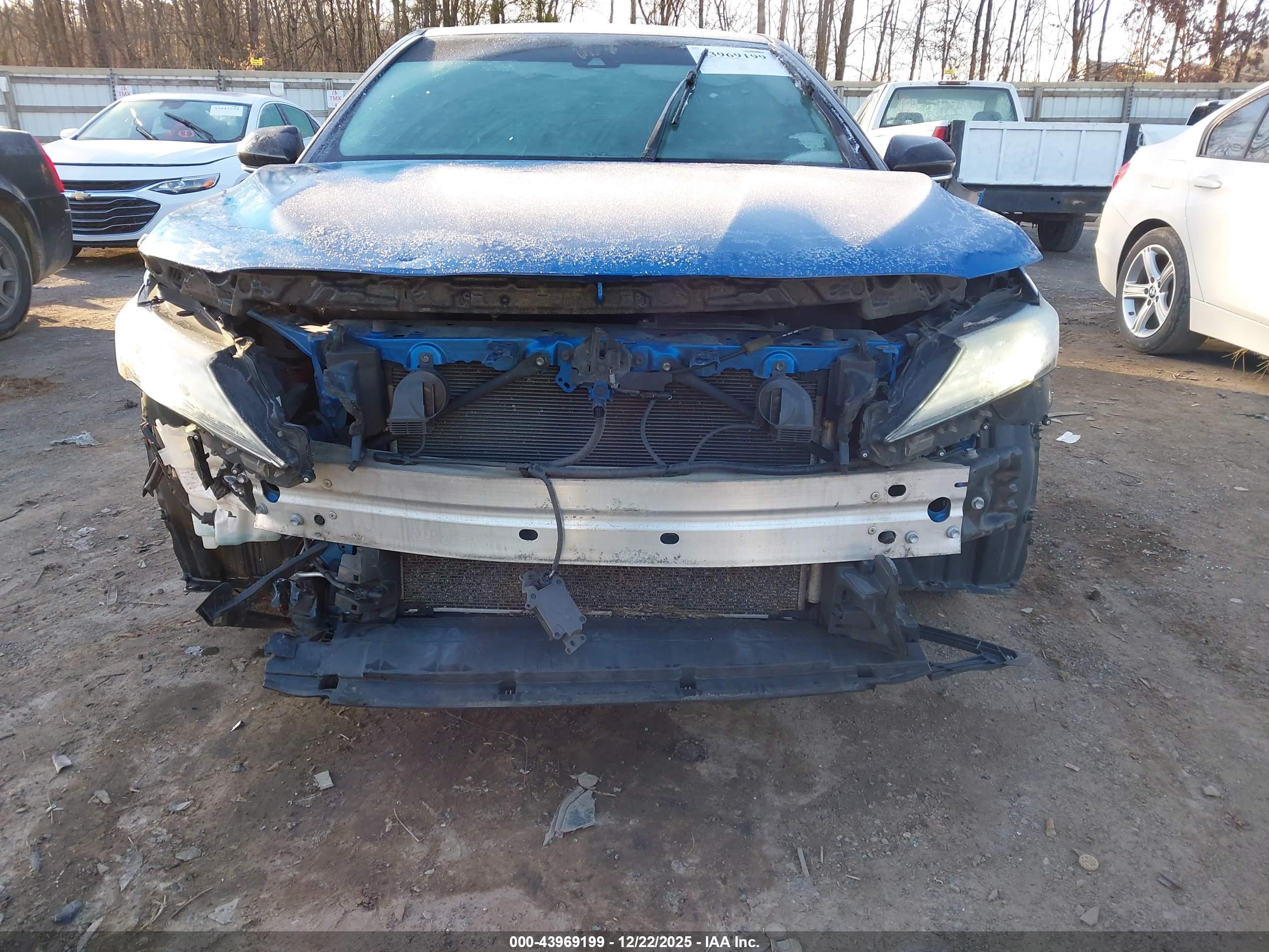 TOYOTA CAMRY image 6