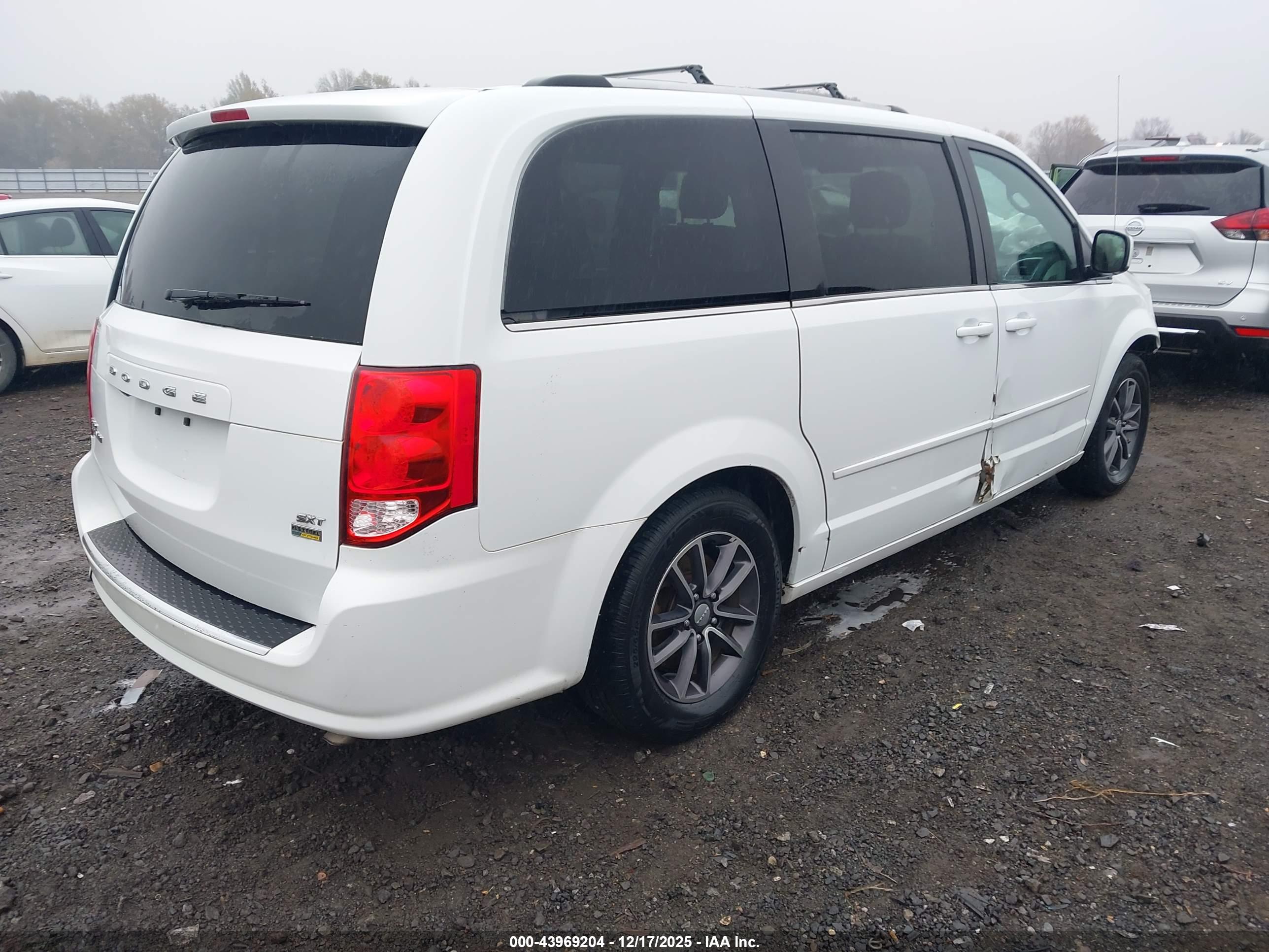 DODGE GRAND image 4