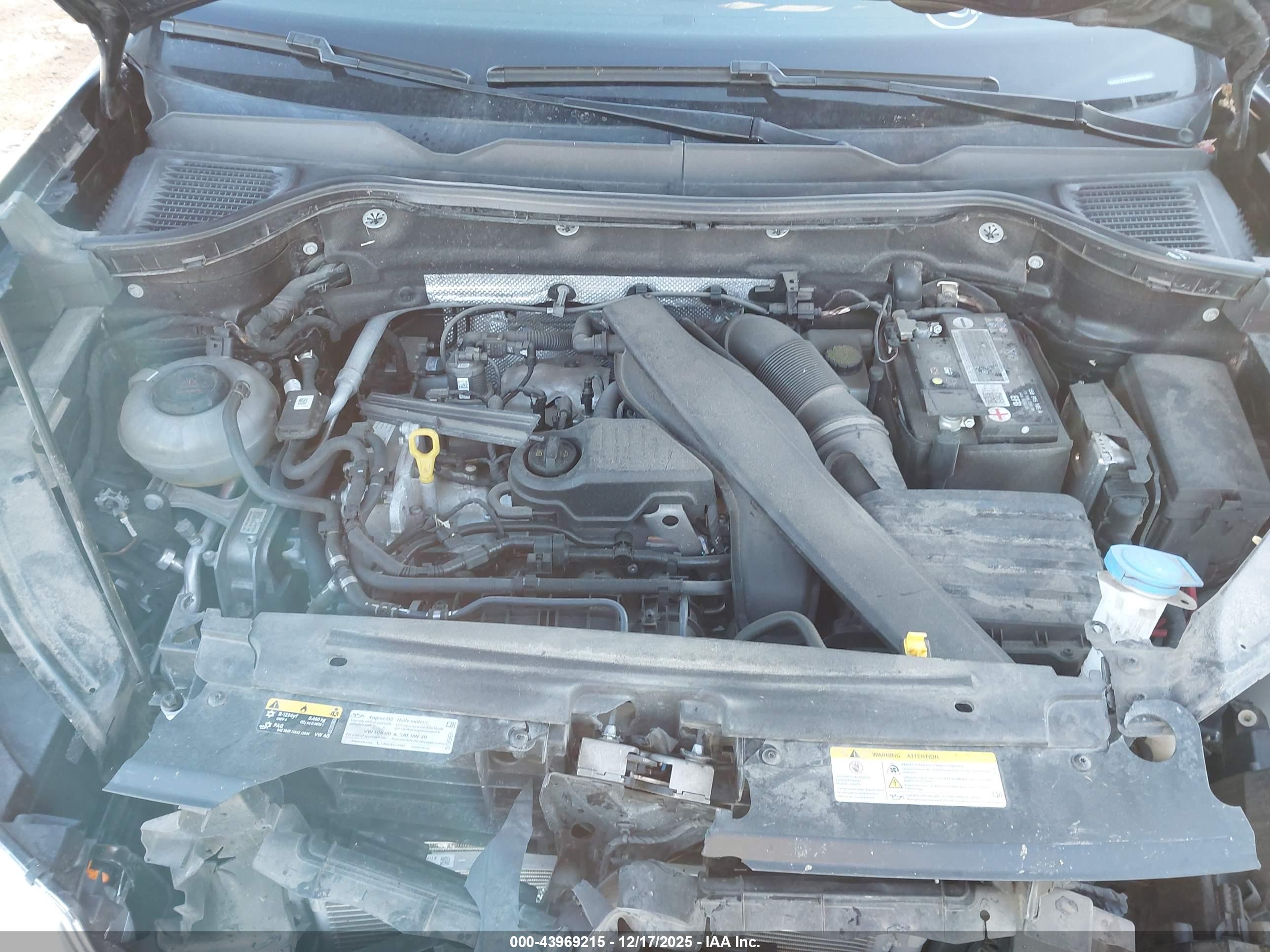 VOLKSWAGEN TAOS image 10