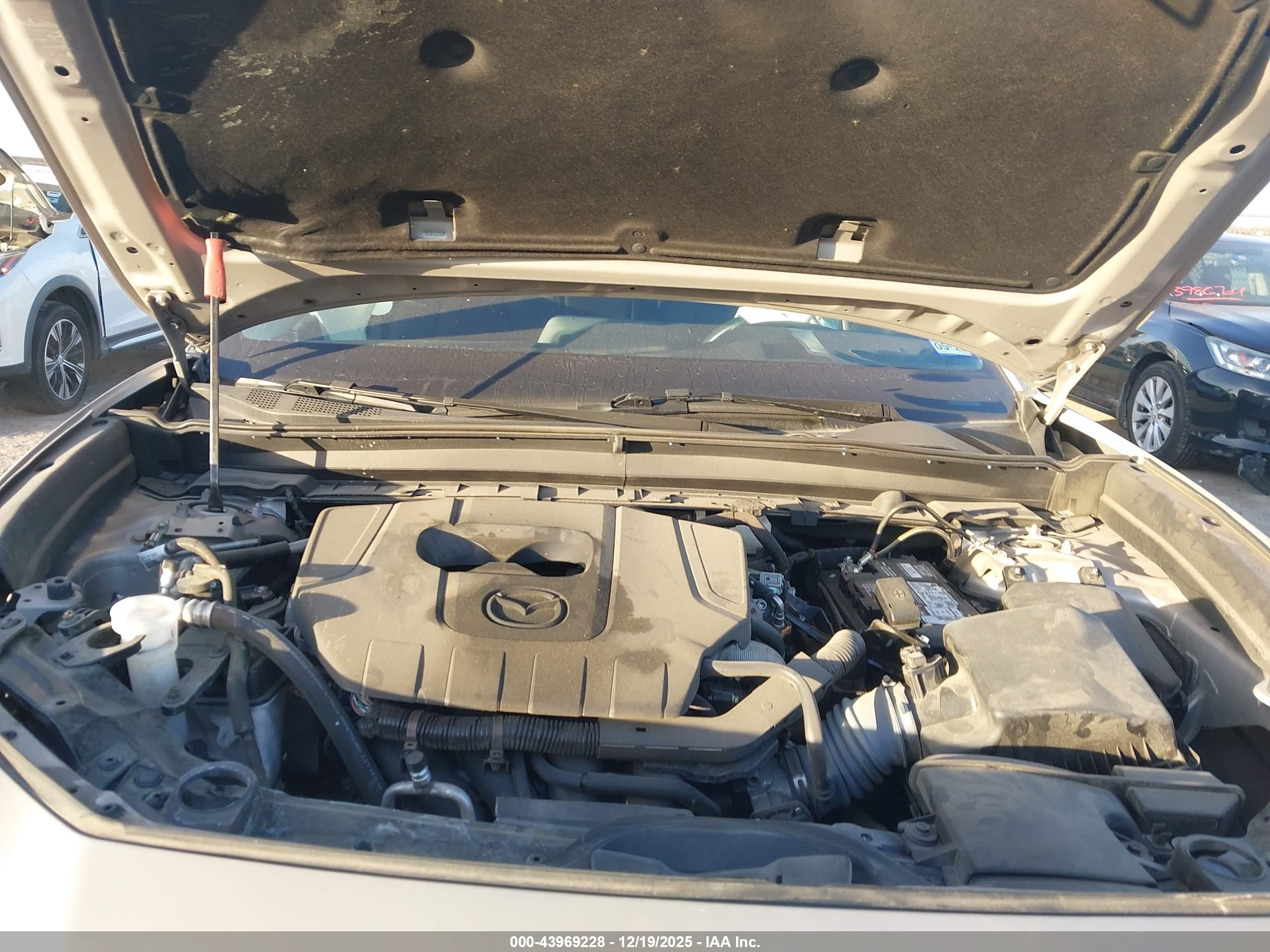 MAZDA CX-30 image 10
