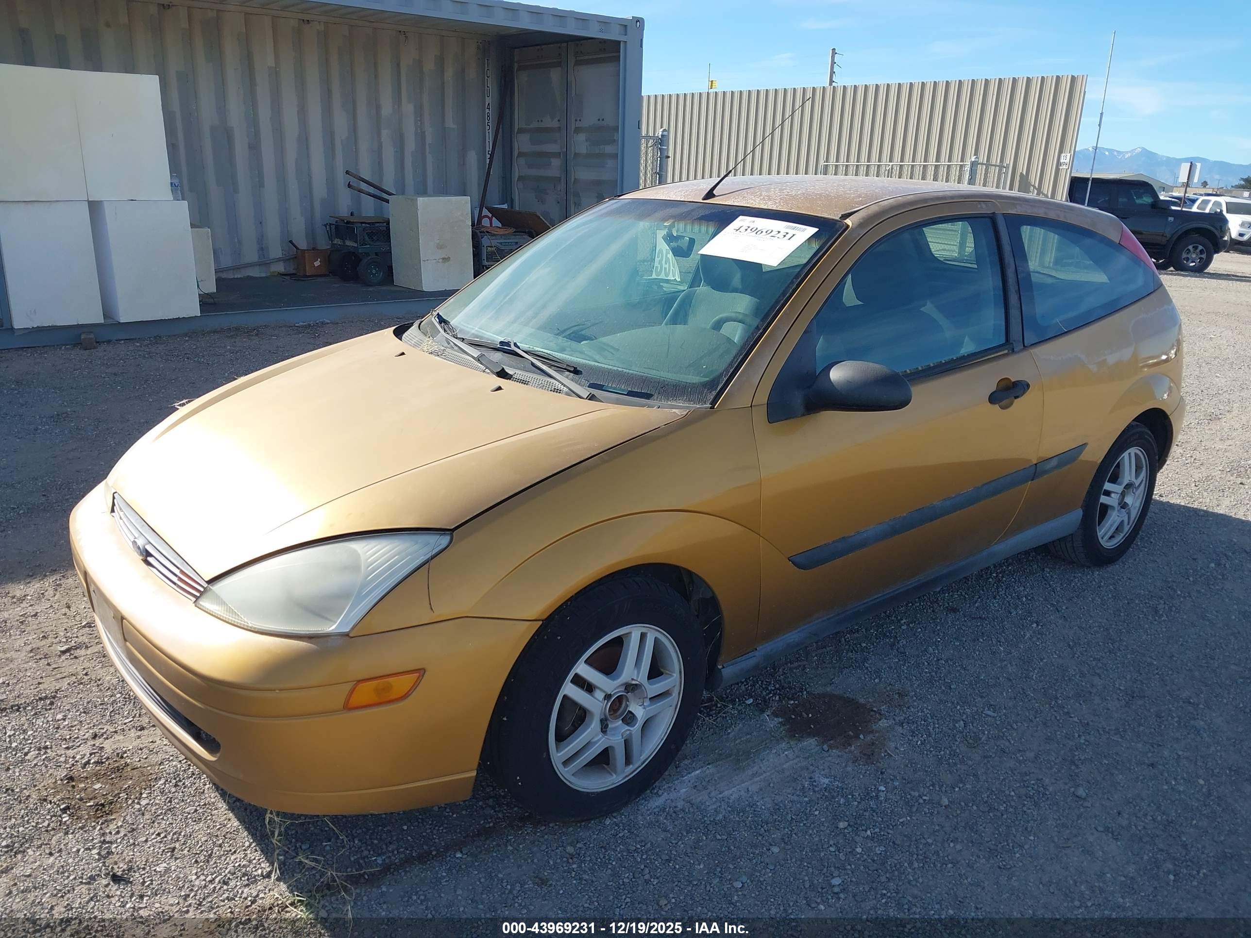 FORD FOCUS image 2