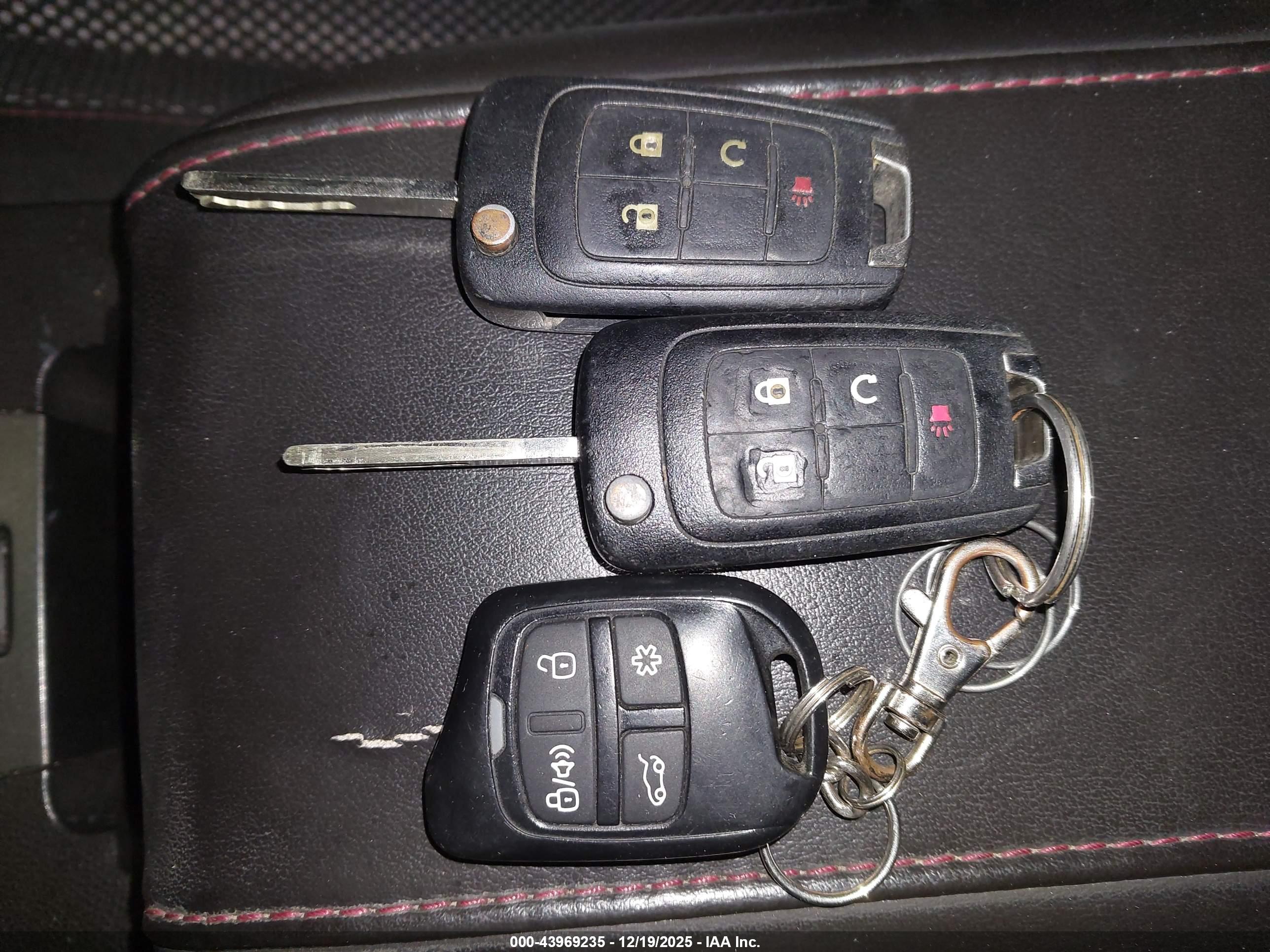 CHEVROLET EQUINOX image 11