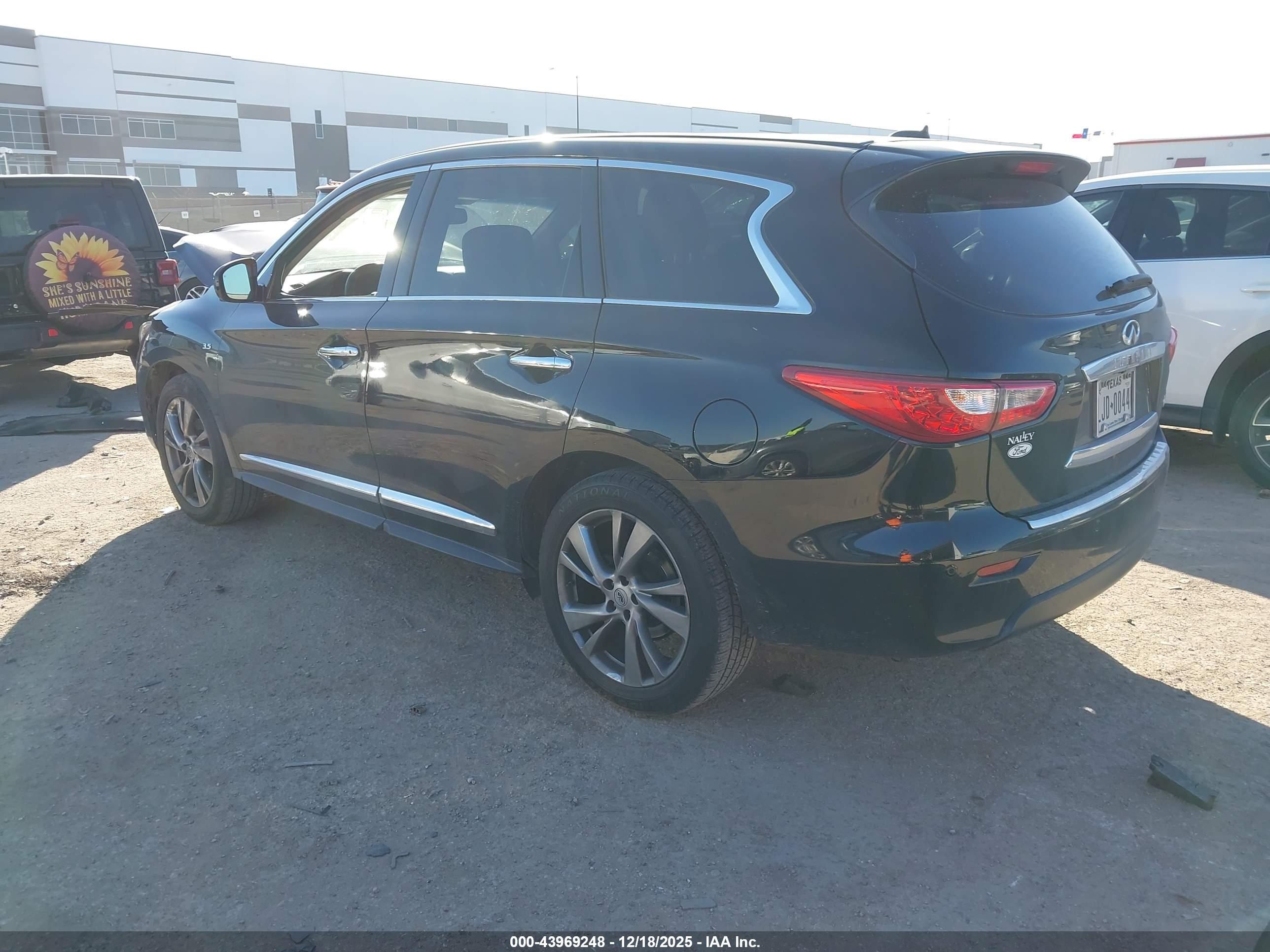 INFINITI QX60 image 3