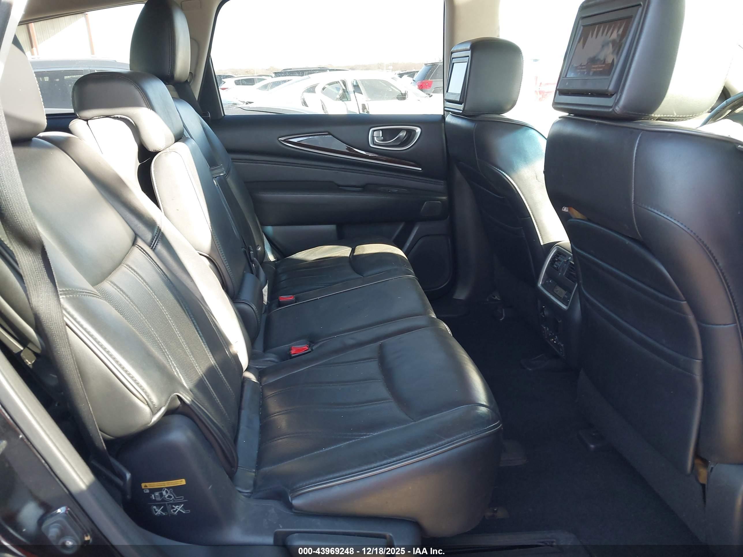 INFINITI QX60 image 8