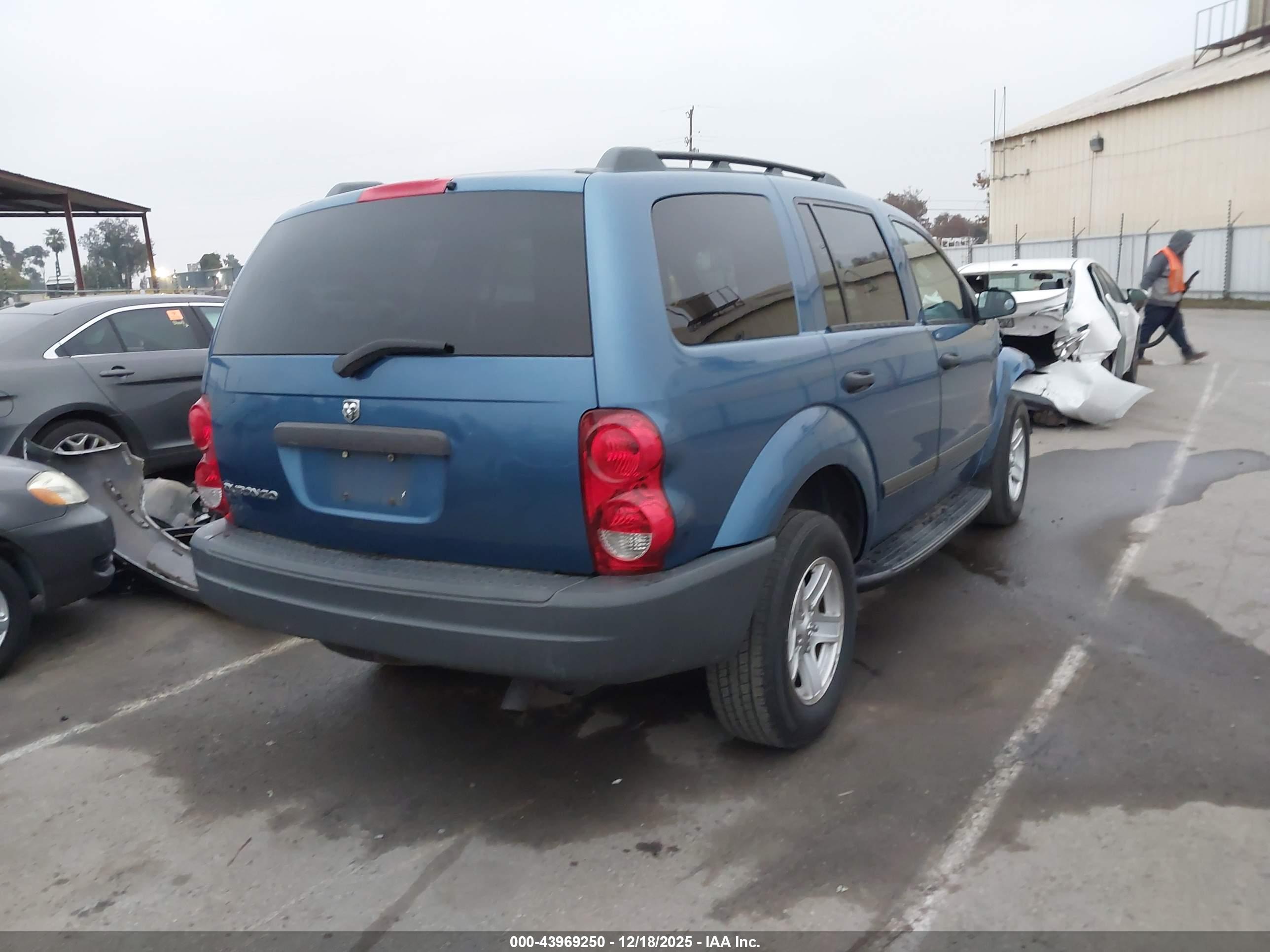 DODGE DURANGO image 4