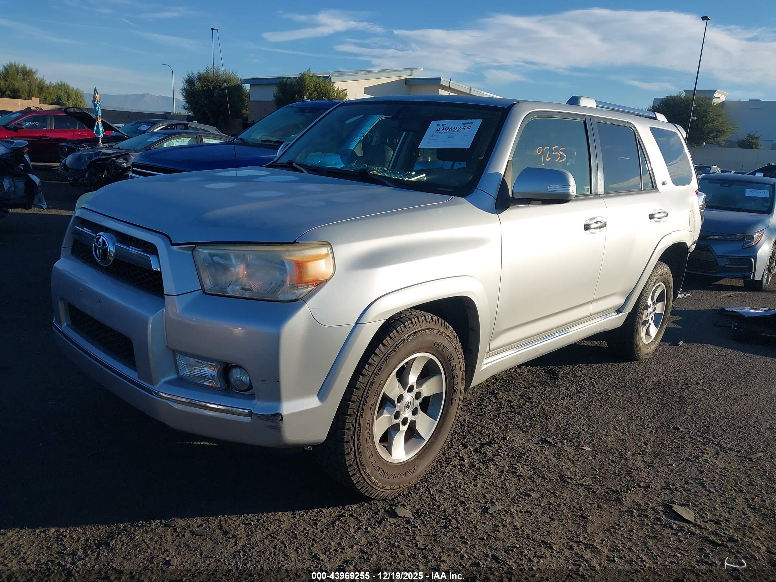 TOYOTA 4RUNNER image 2