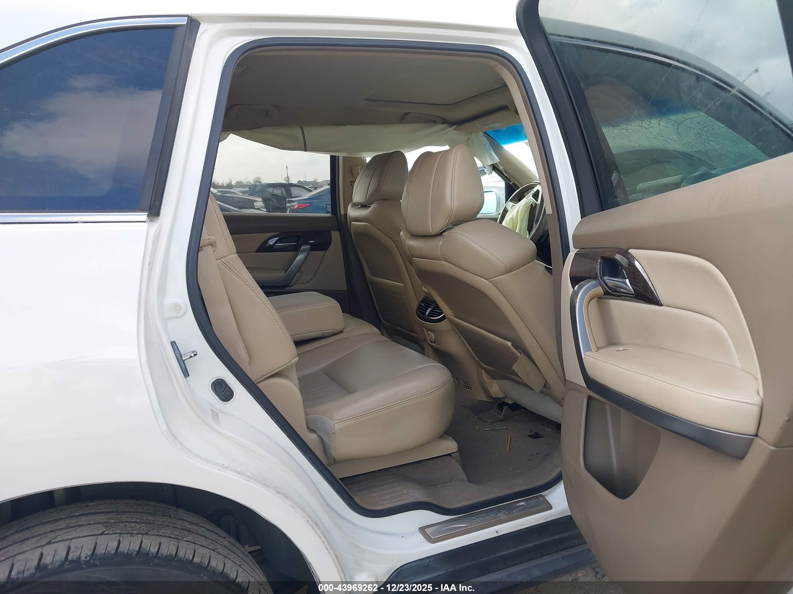 ACURA MDX image 8