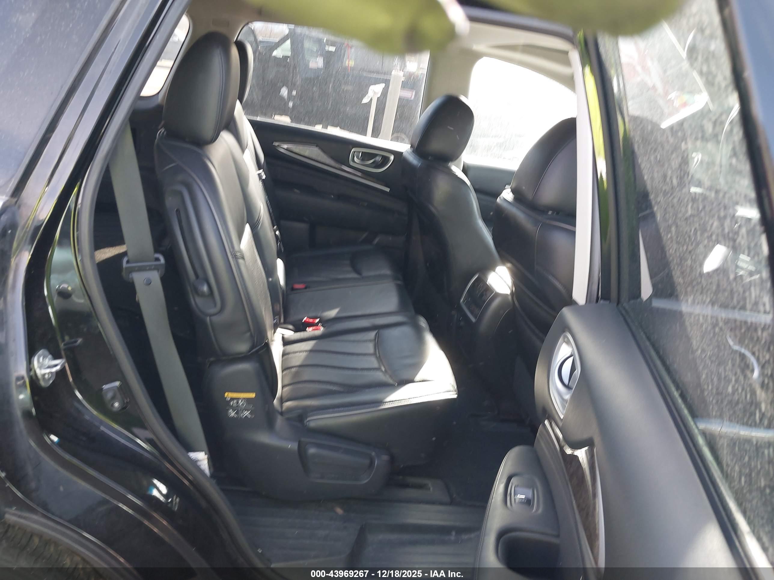 INFINITI QX60 image 8