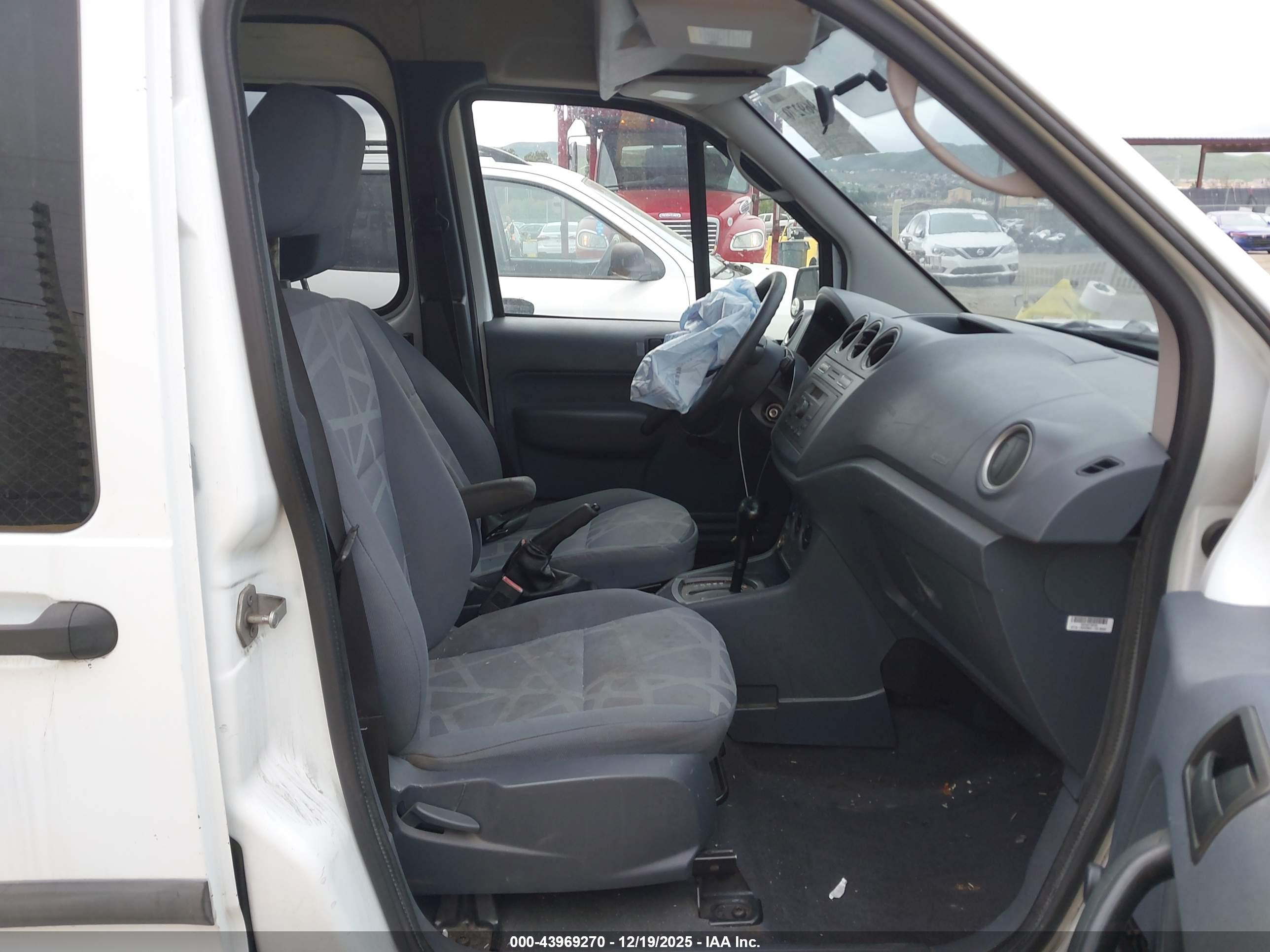 FORD TRANSIT image 5