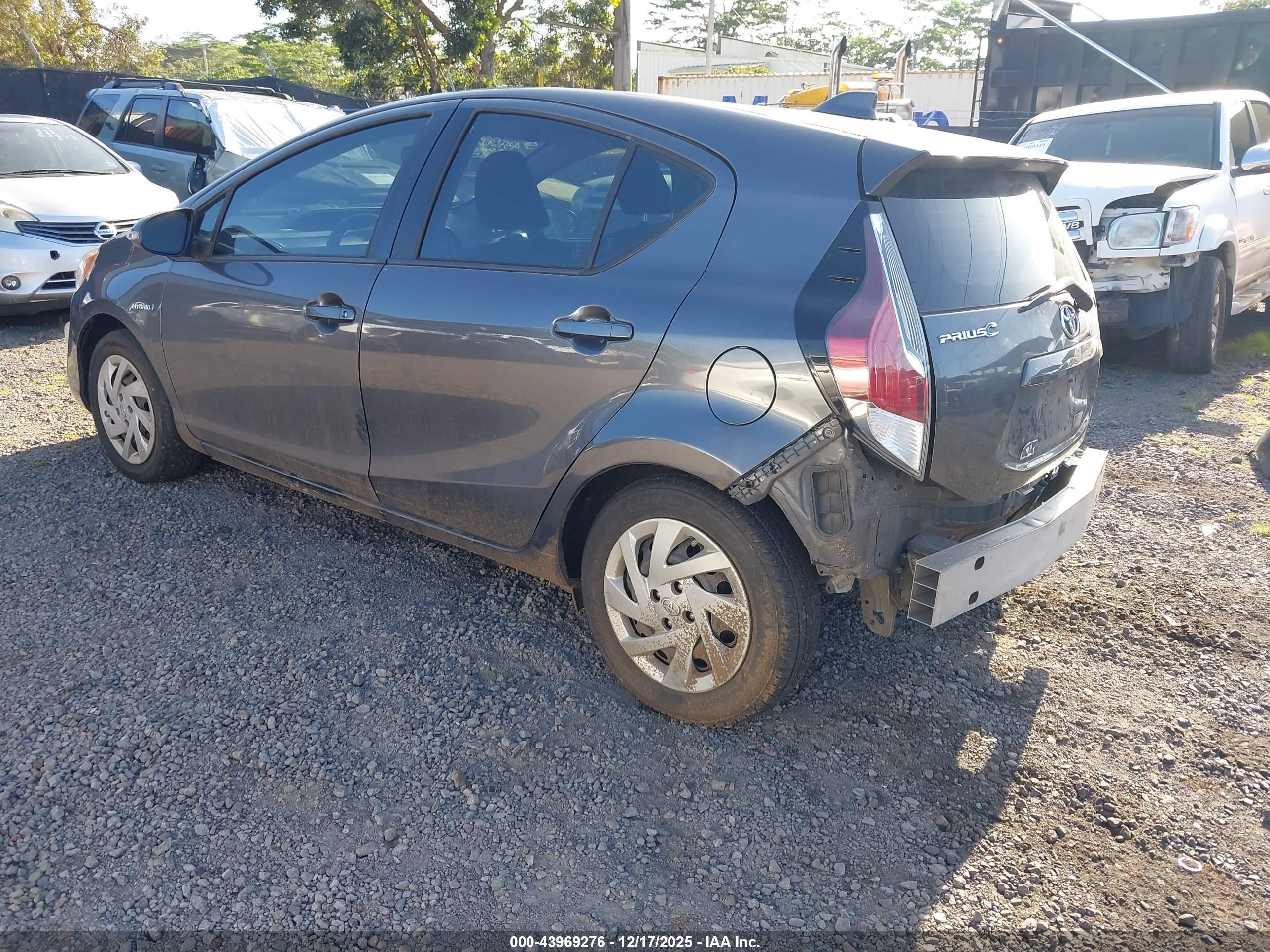 TOYOTA PRIUS image 3