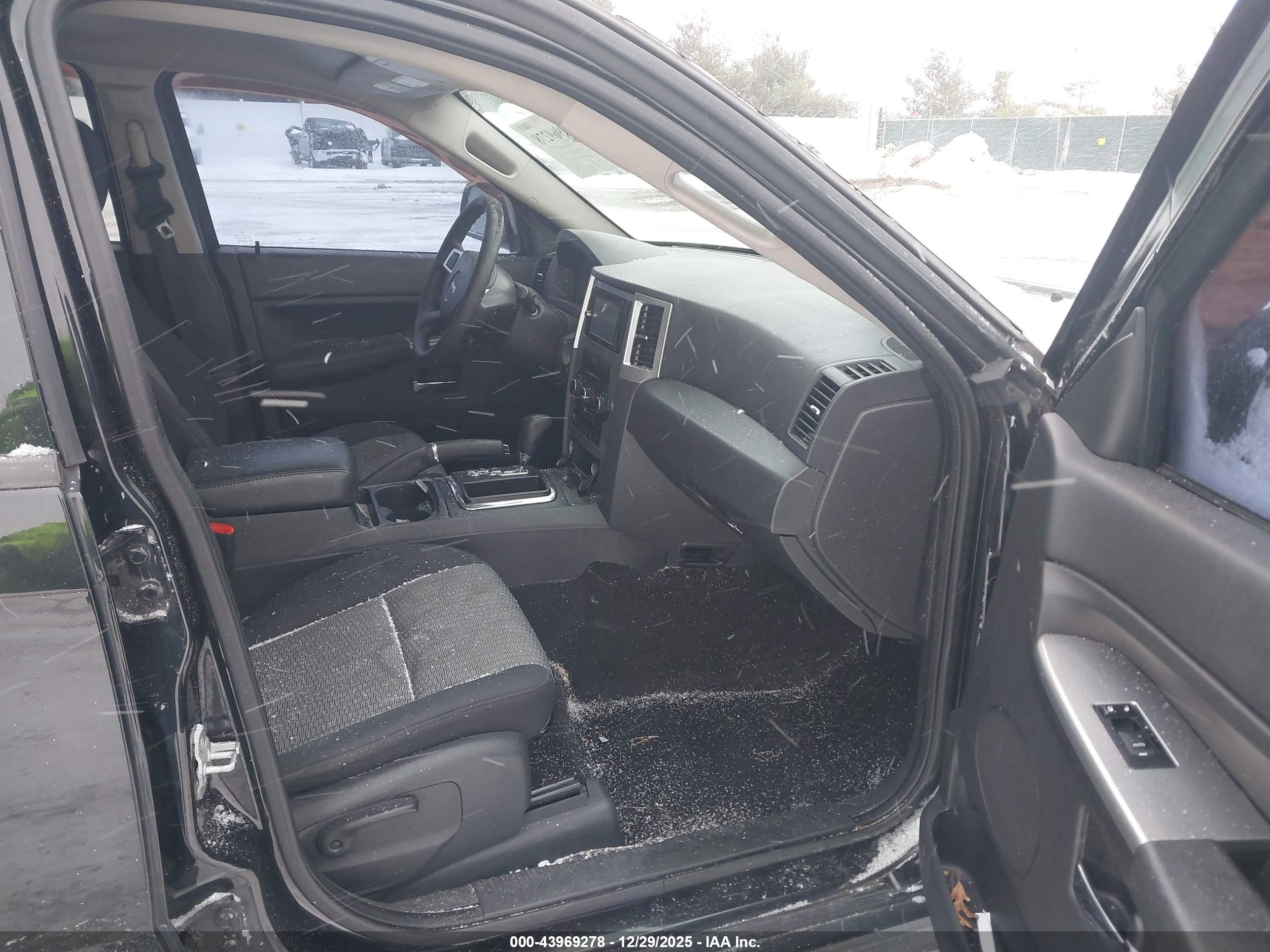 JEEP GRAND image 5