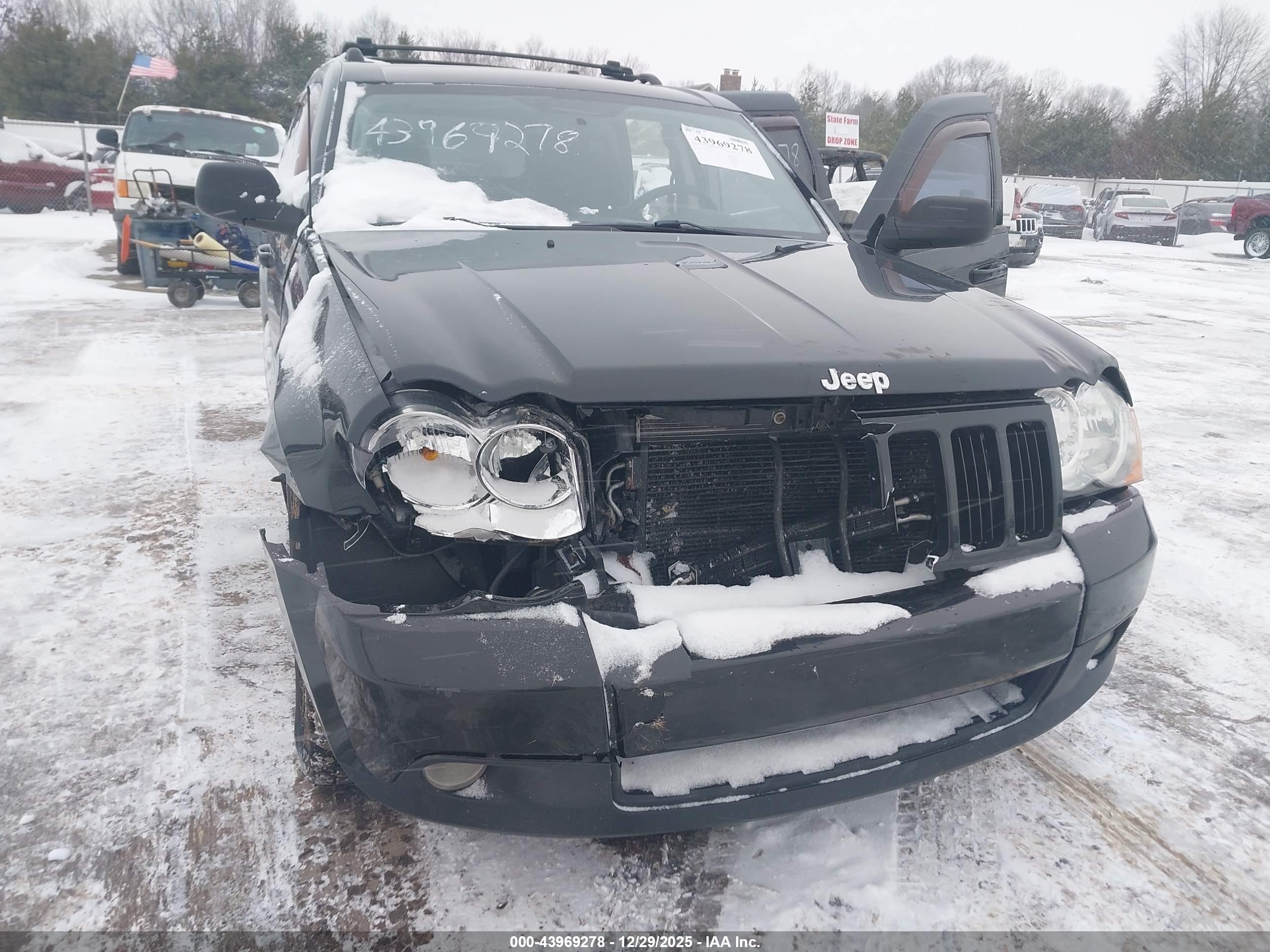 JEEP GRAND image 6