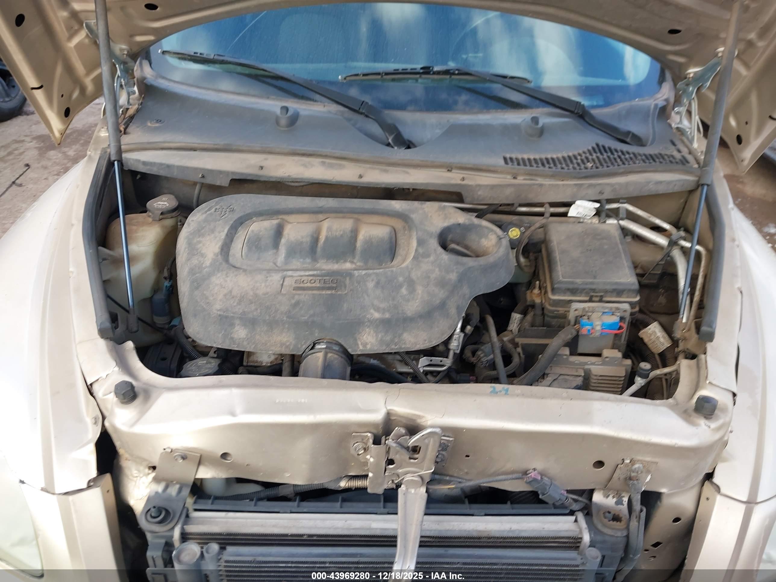 CHEVROLET HHR image 10