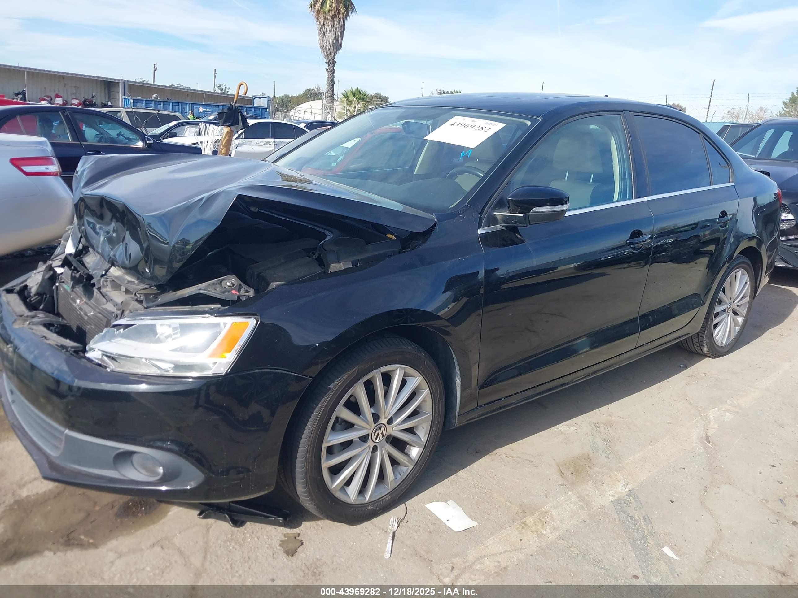 VOLKSWAGEN JETTA image 2