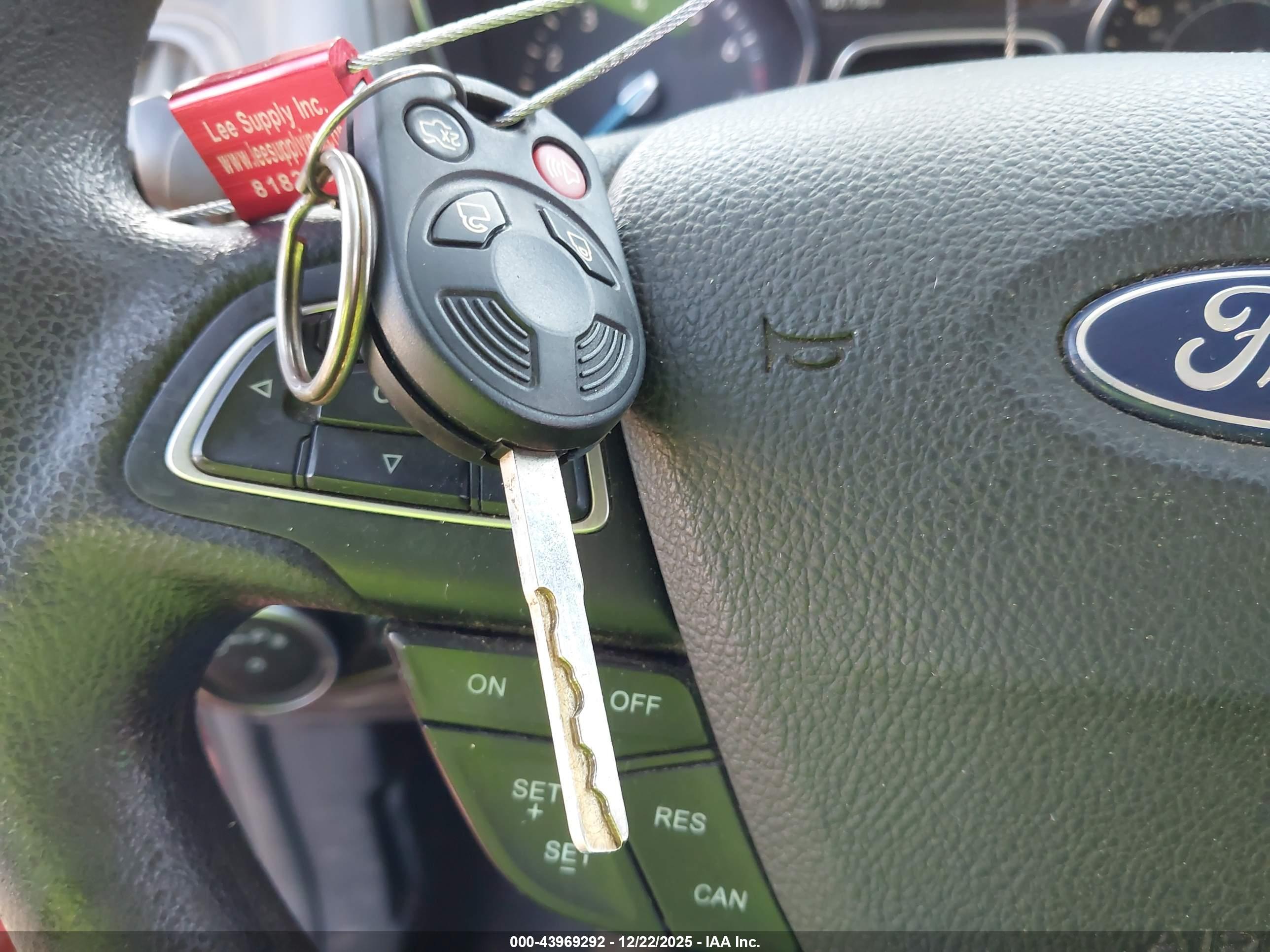 FORD FOCUS image 11