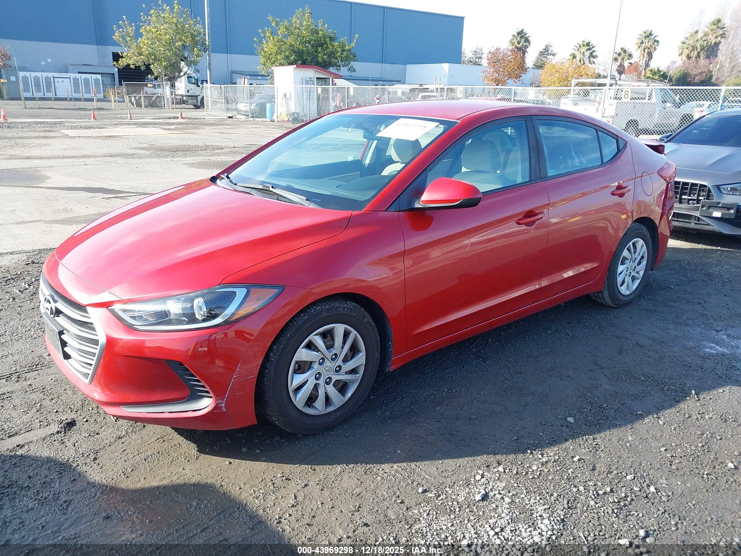 HYUNDAI ELANTRA image 2
