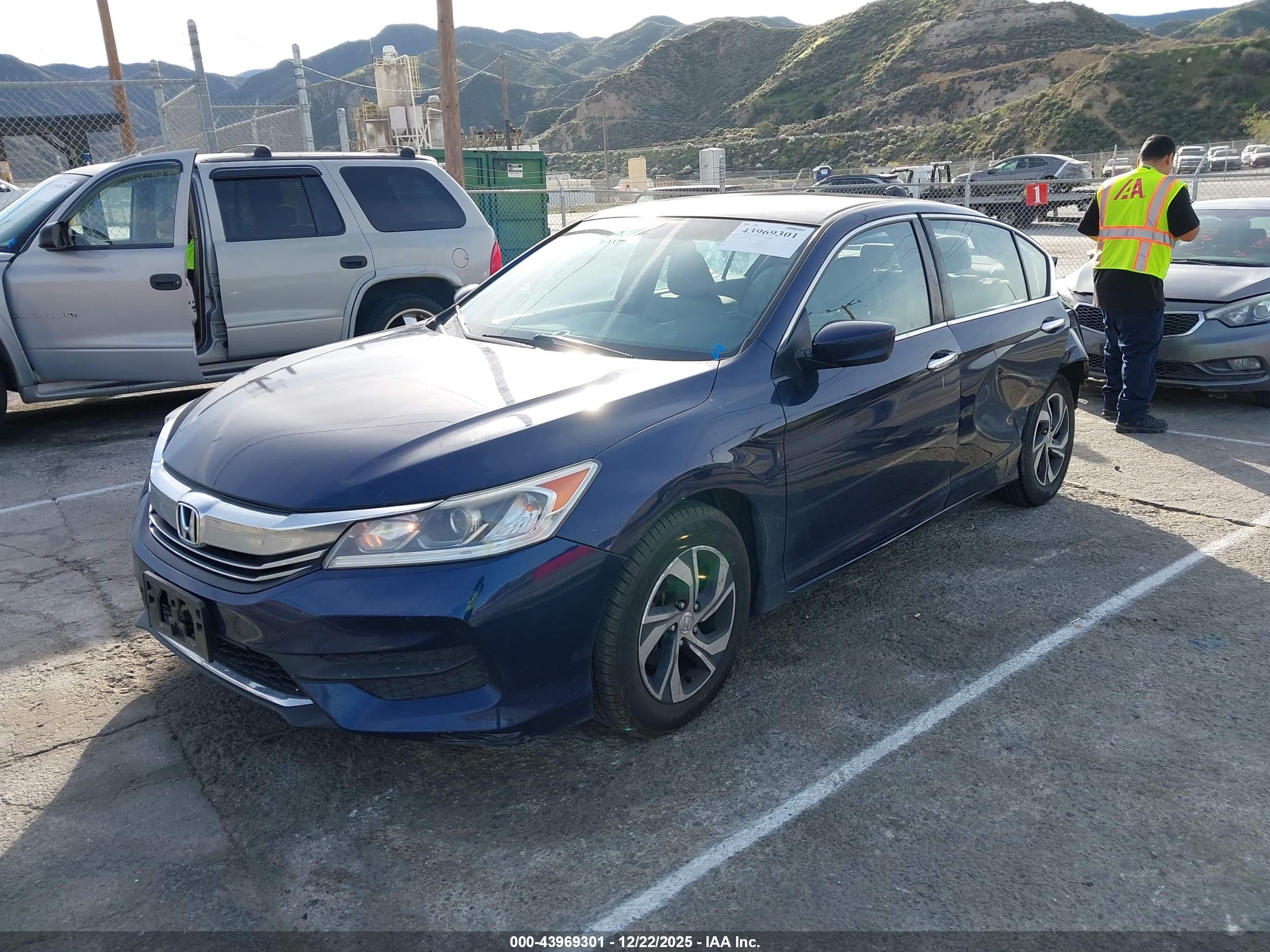 HONDA ACCORD image 2