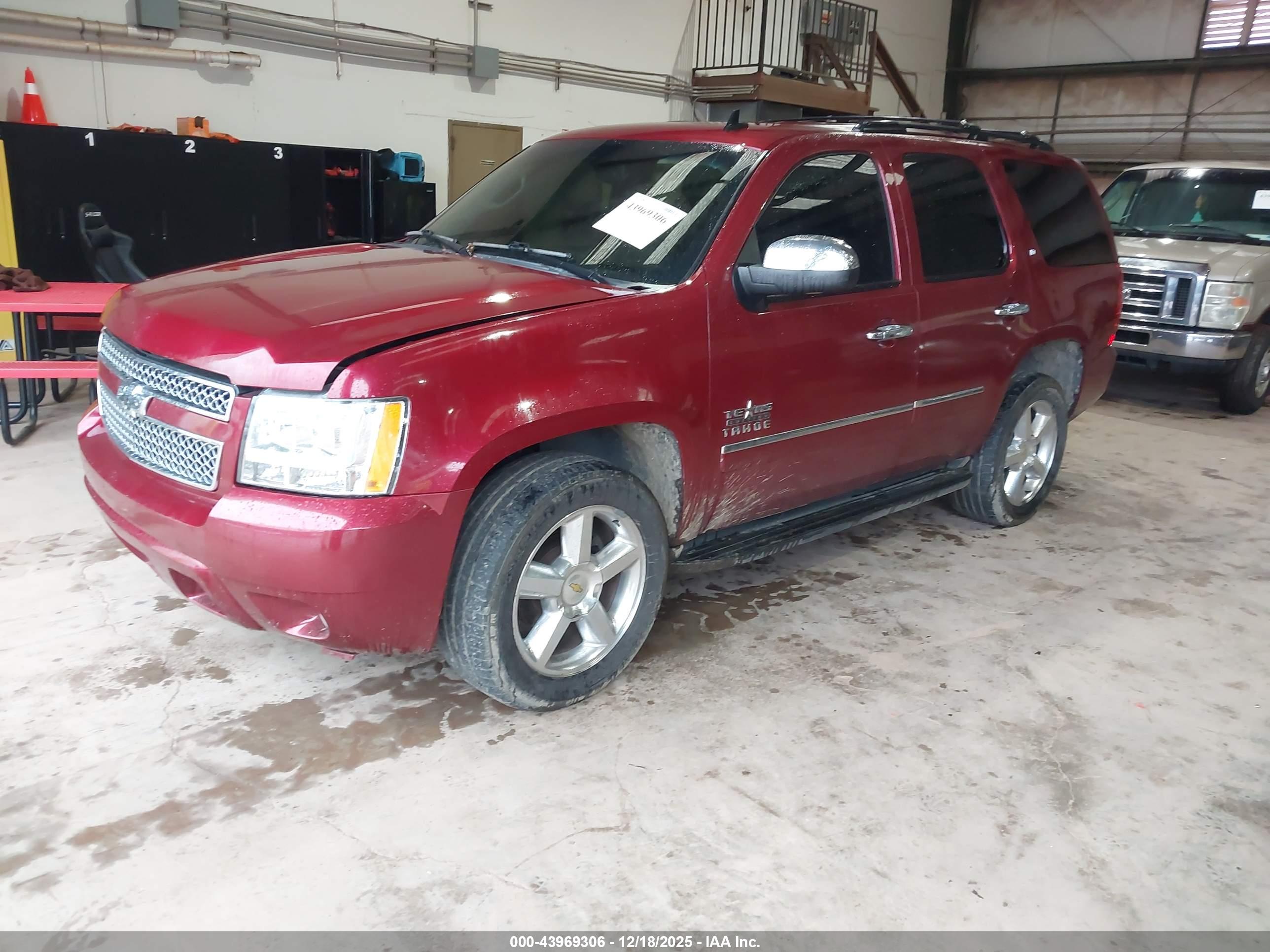 CHEVROLET TAHOE image 2